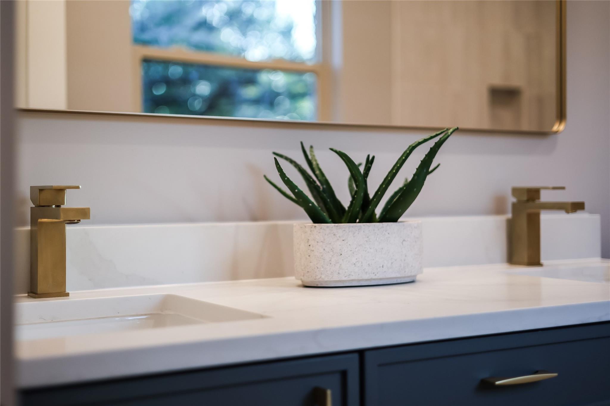 2504 Deerfoot Trl, Austin, TX 78704