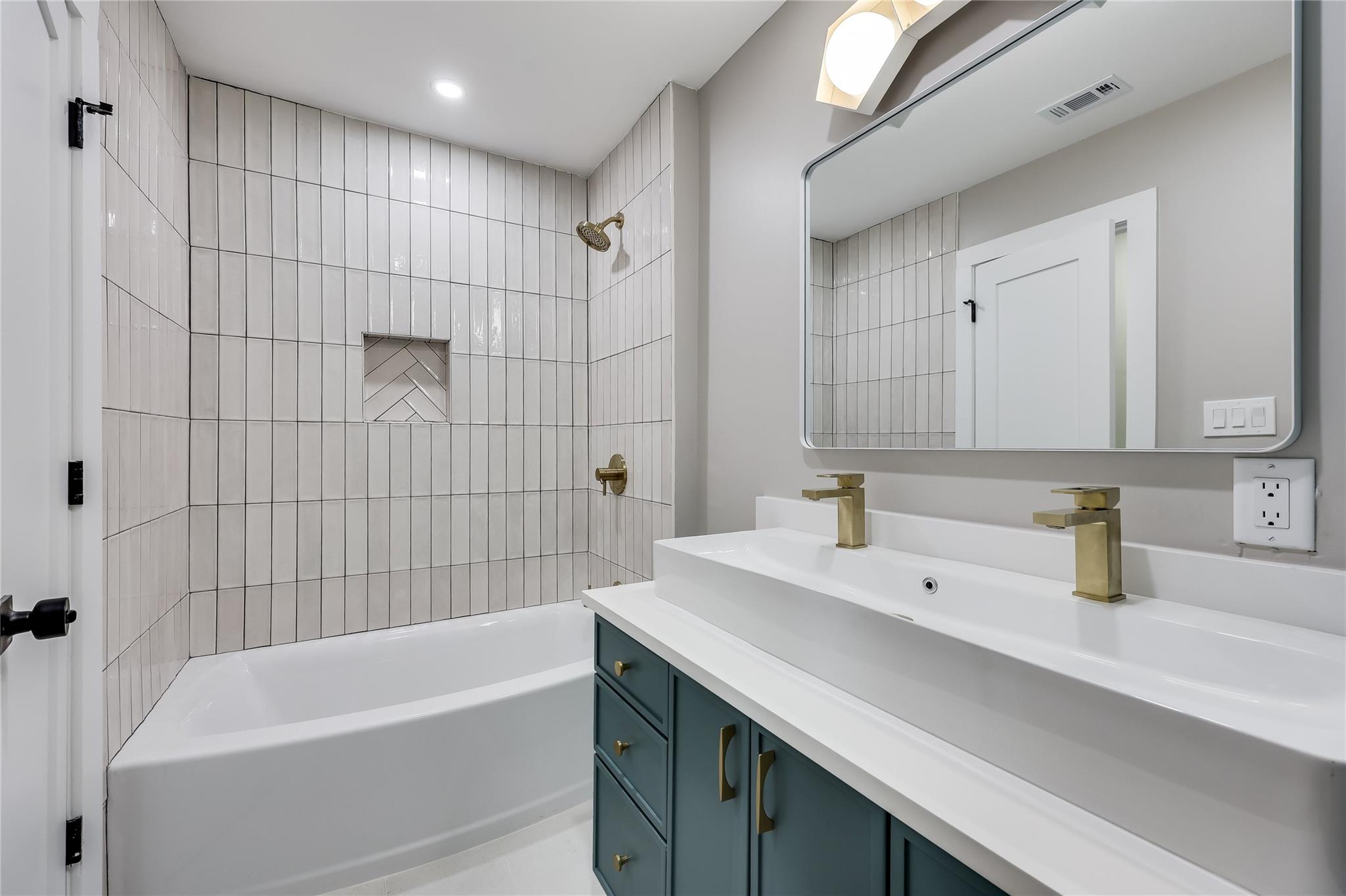 2504 Deerfoot Trl, Austin, TX 78704