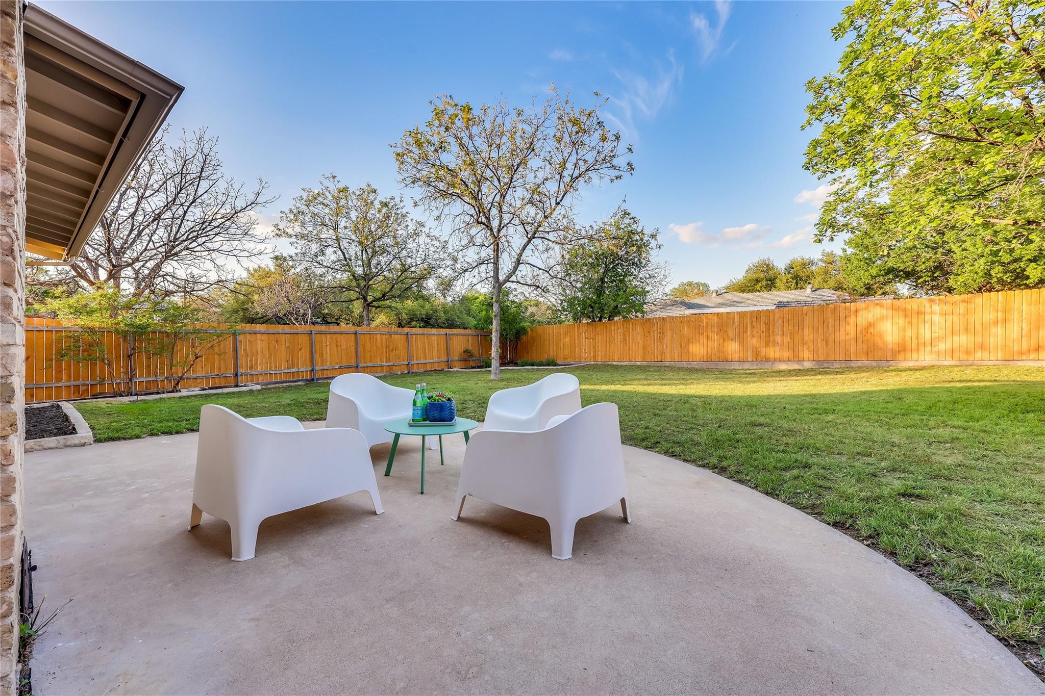2504 Deerfoot Trl, Austin, TX 78704
