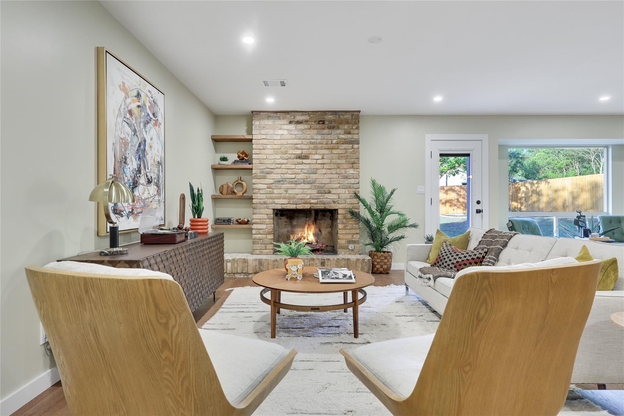 2504 Deerfoot Trl, Austin, TX 78704