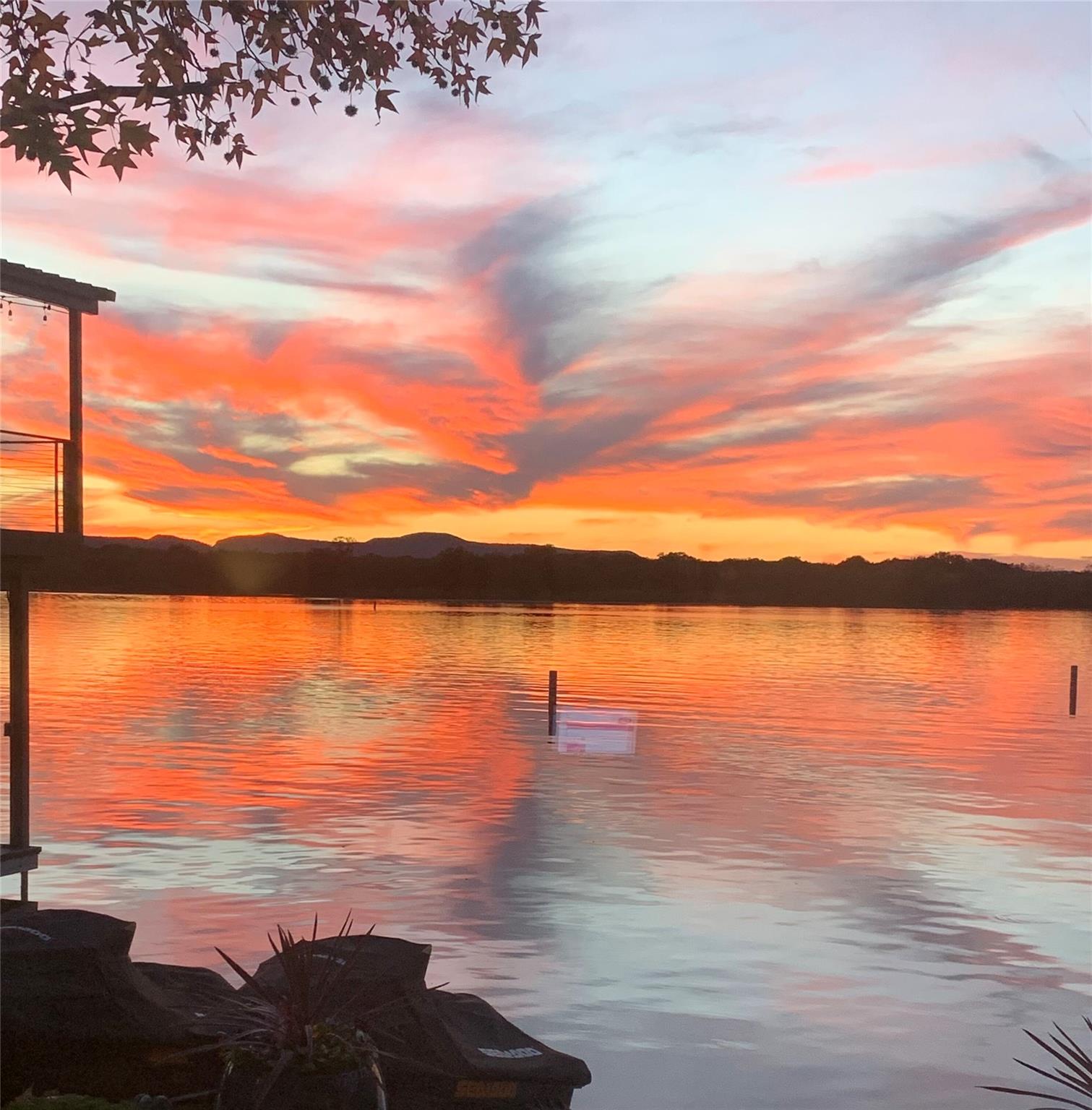 104 Raindrop Ln, Kingsland, TX 78639