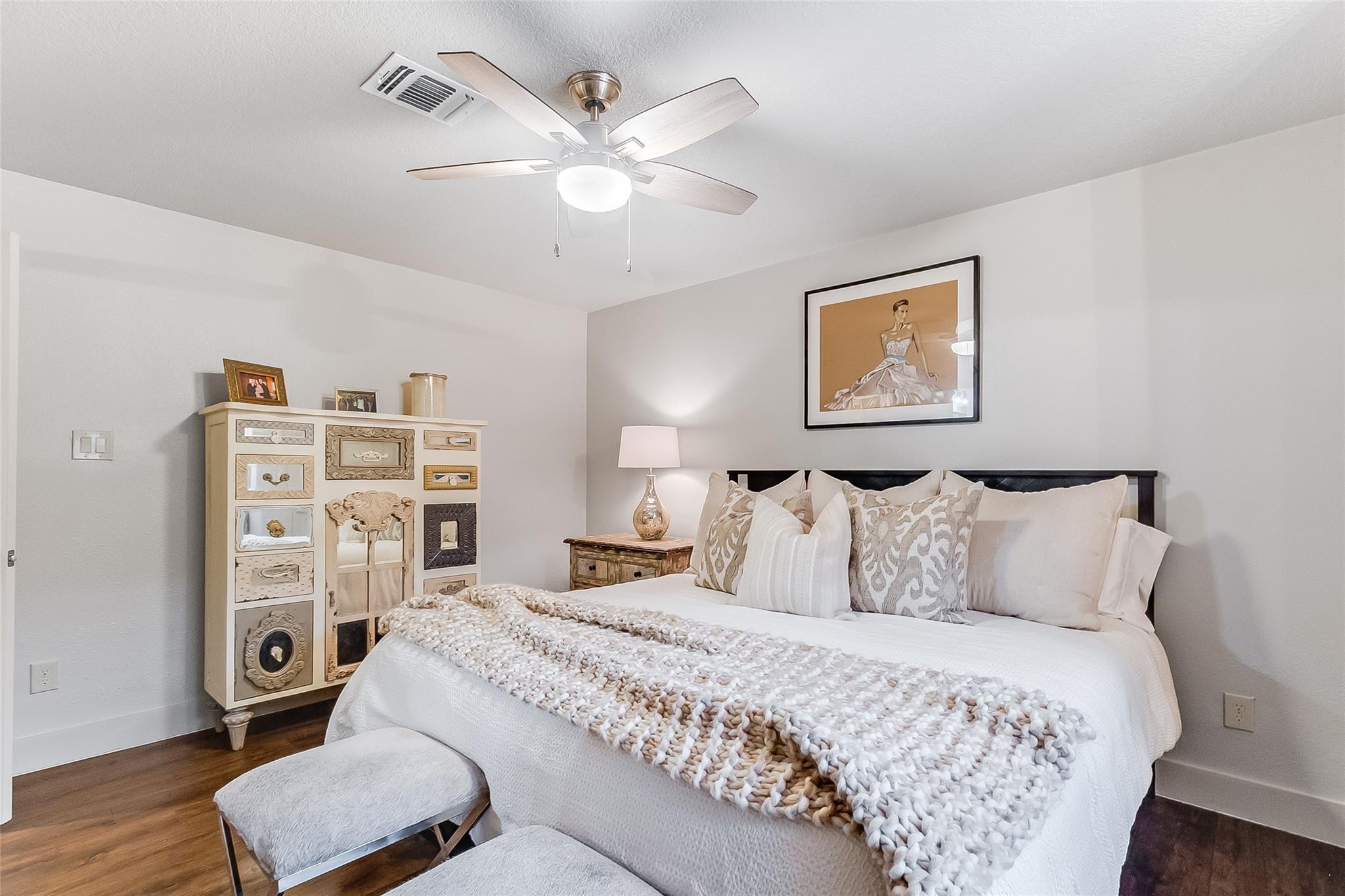 104 Raindrop Ln, Kingsland, TX 78639