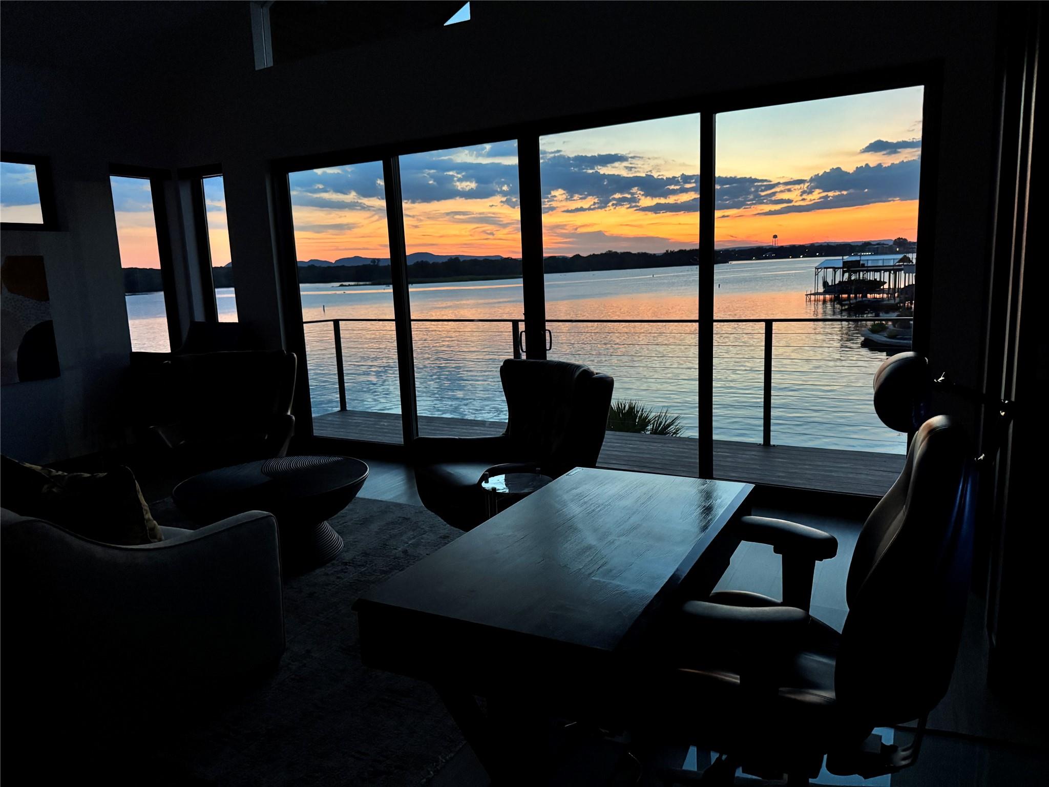 104 Raindrop Ln, Kingsland, TX 78639