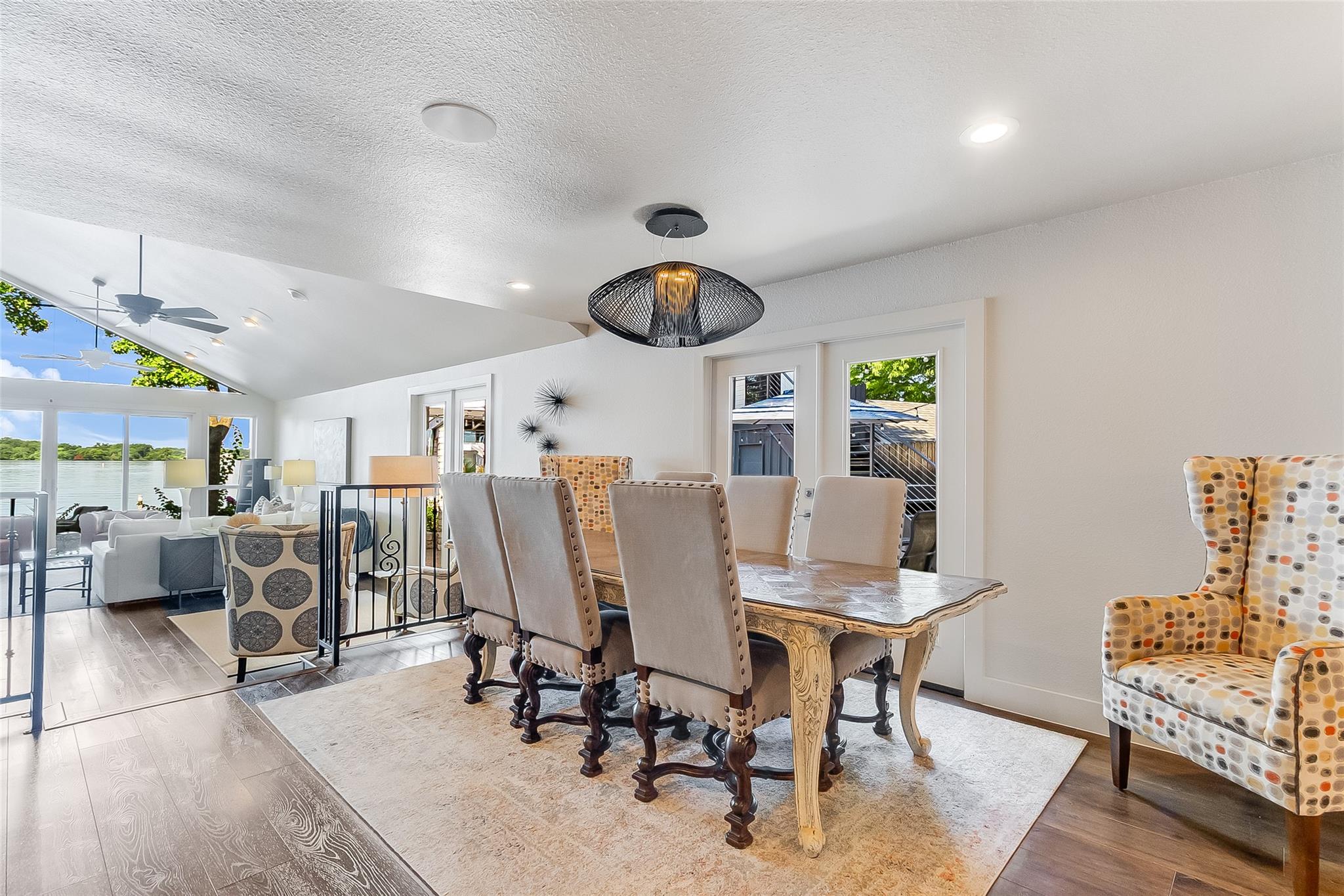 104 Raindrop Ln, Kingsland, TX 78639