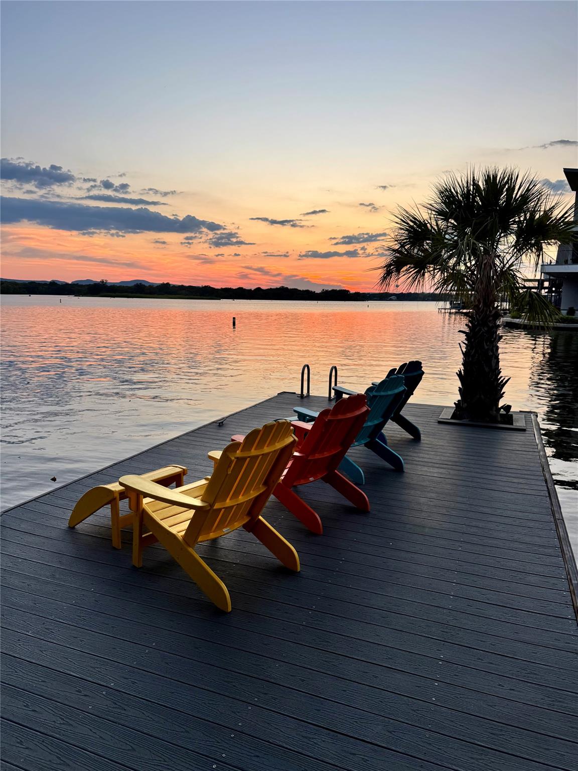 104 Raindrop Ln, Kingsland, TX 78639