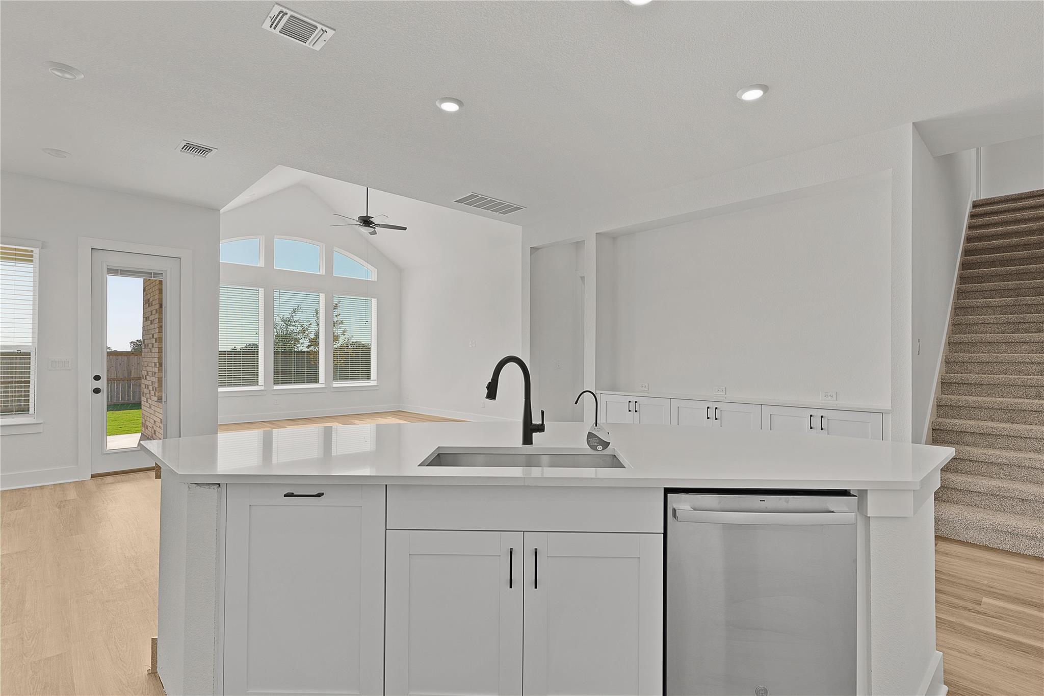 1144 Stonehill Dr, Georgetown, TX 78633