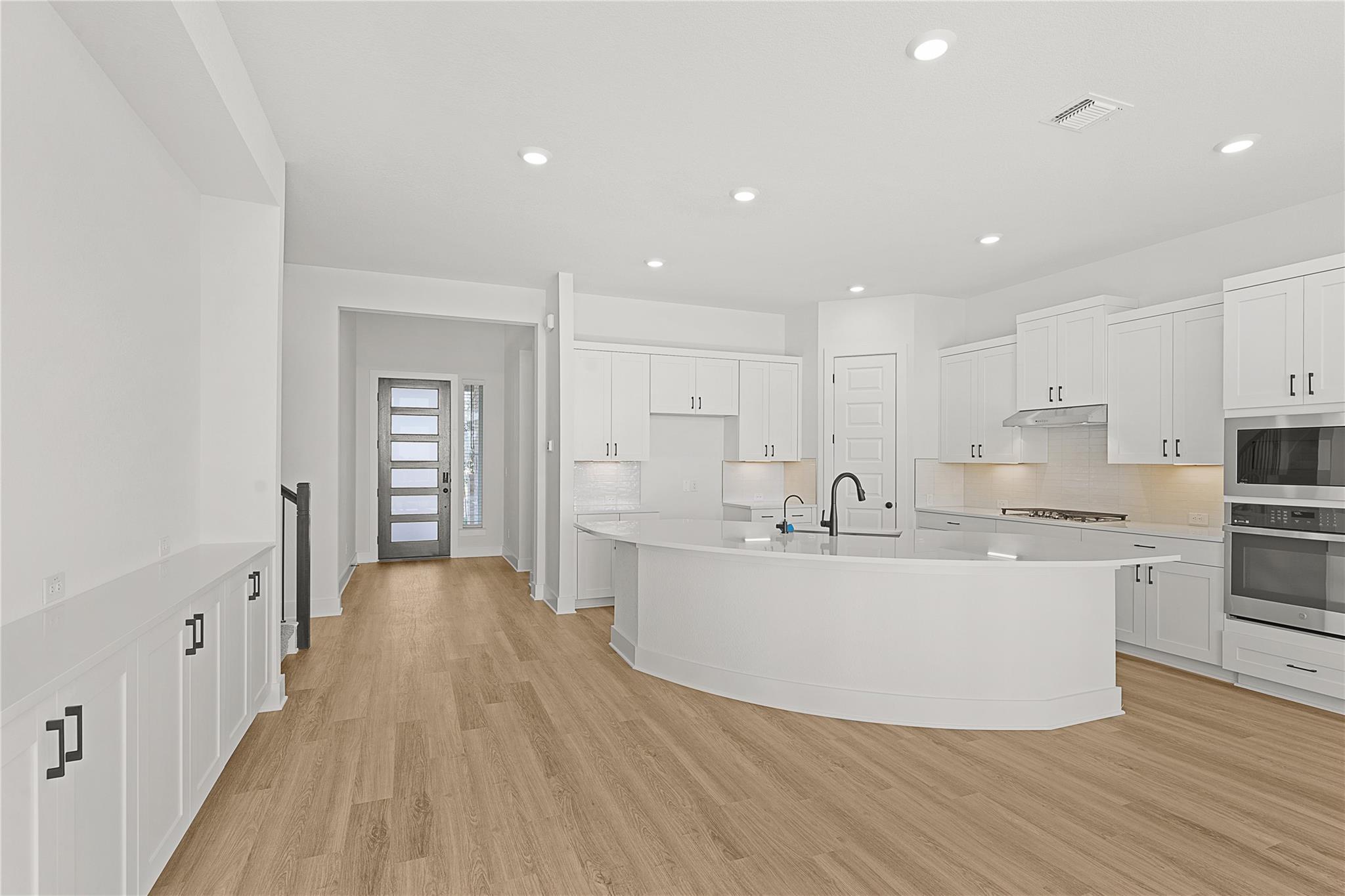 1144 Stonehill Dr, Georgetown, TX 78633