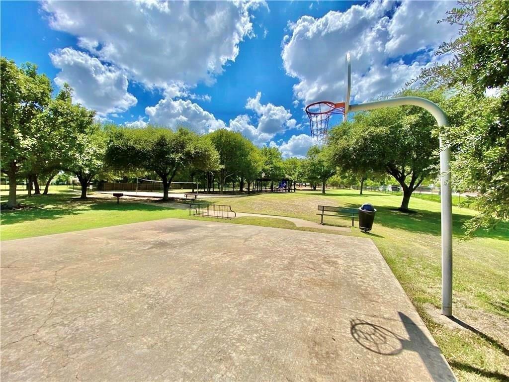 1056 Winnsboro Loop, Round Rock, TX 78664
