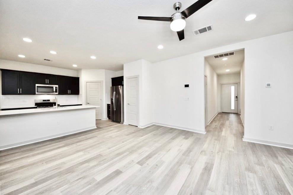 1056 Winnsboro Loop, Round Rock, TX 78664