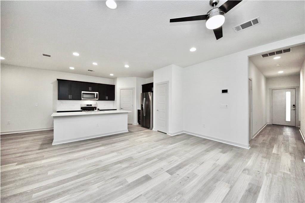 1056 Winnsboro Loop, Round Rock, TX 78664