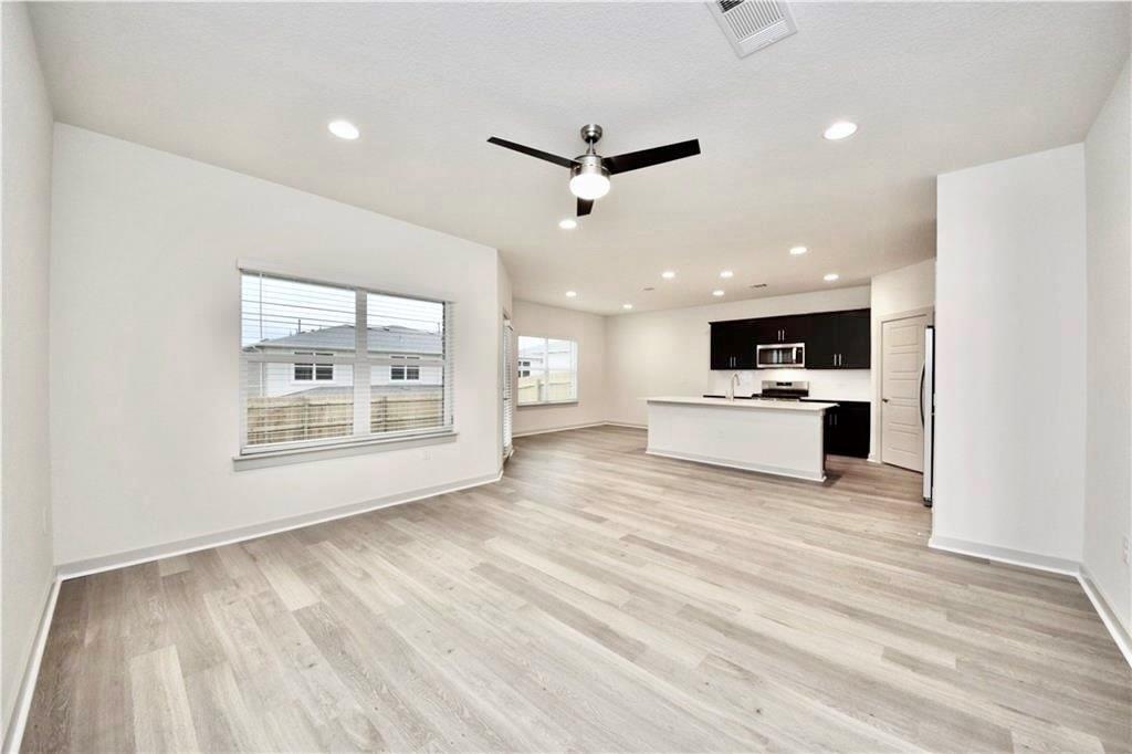 1056 Winnsboro Loop, Round Rock, TX 78664