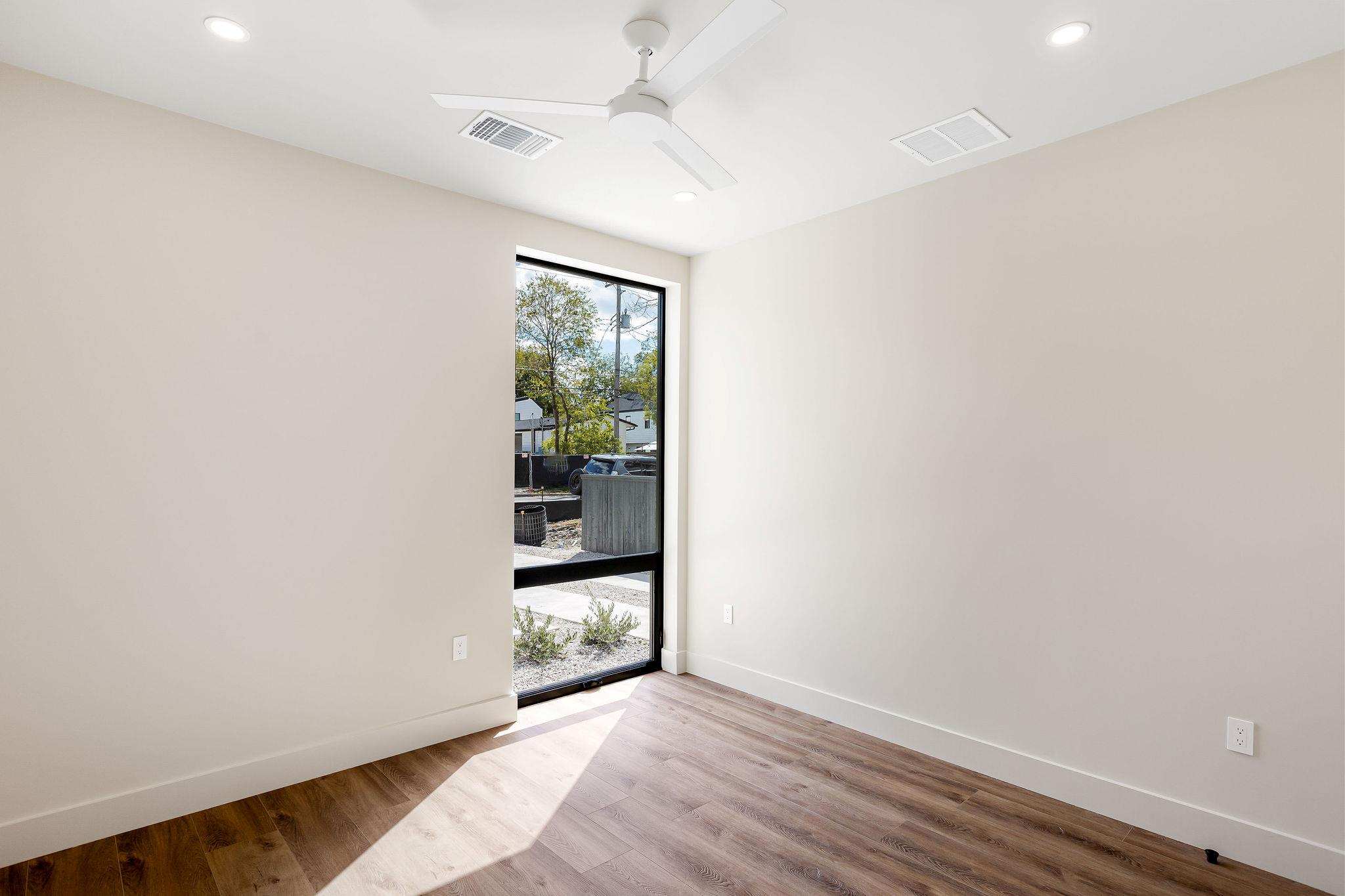 4414 Banister Ln # 1, Austin, TX 78745