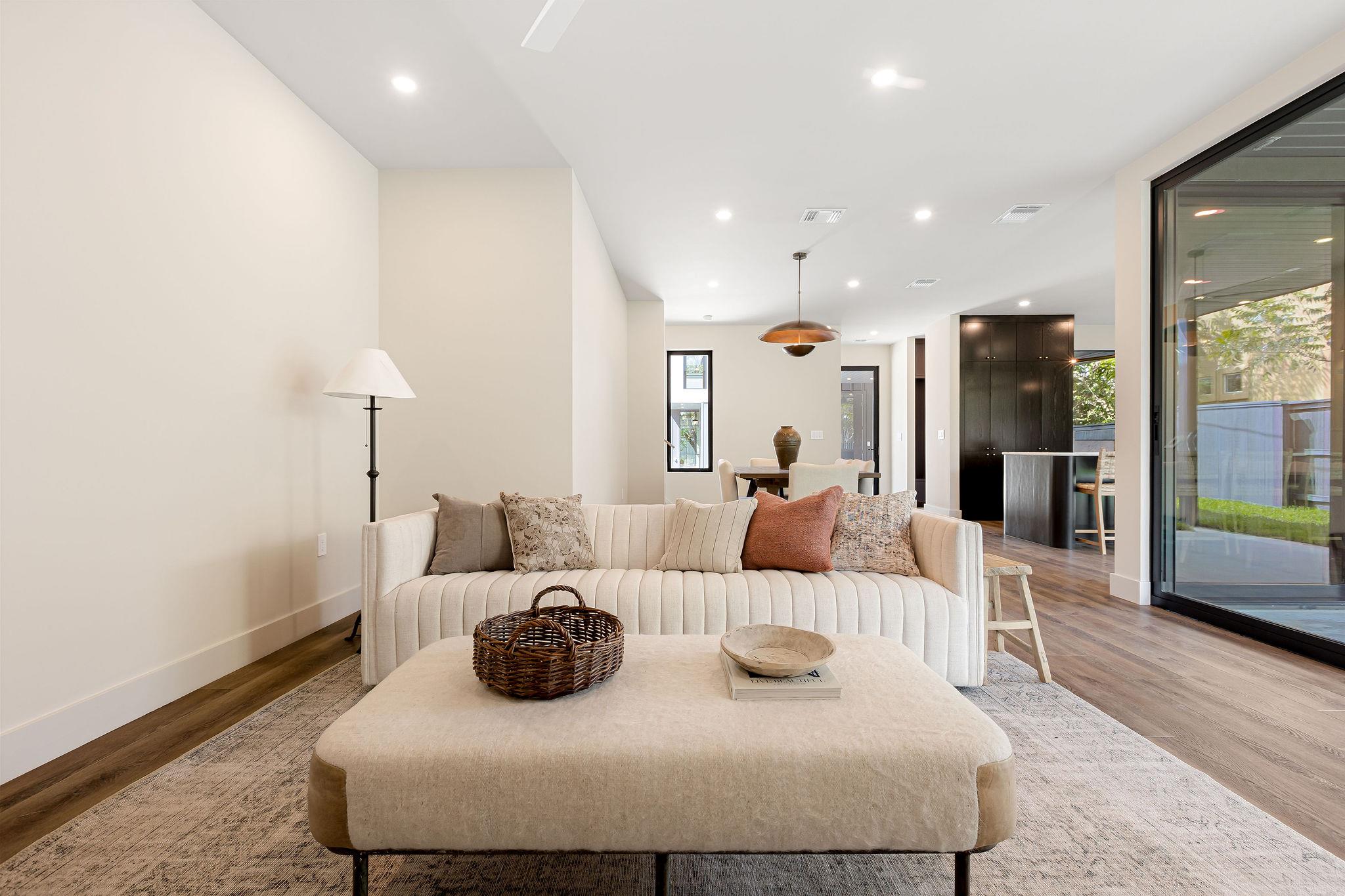 4414 Banister Ln # 1, Austin, TX 78745