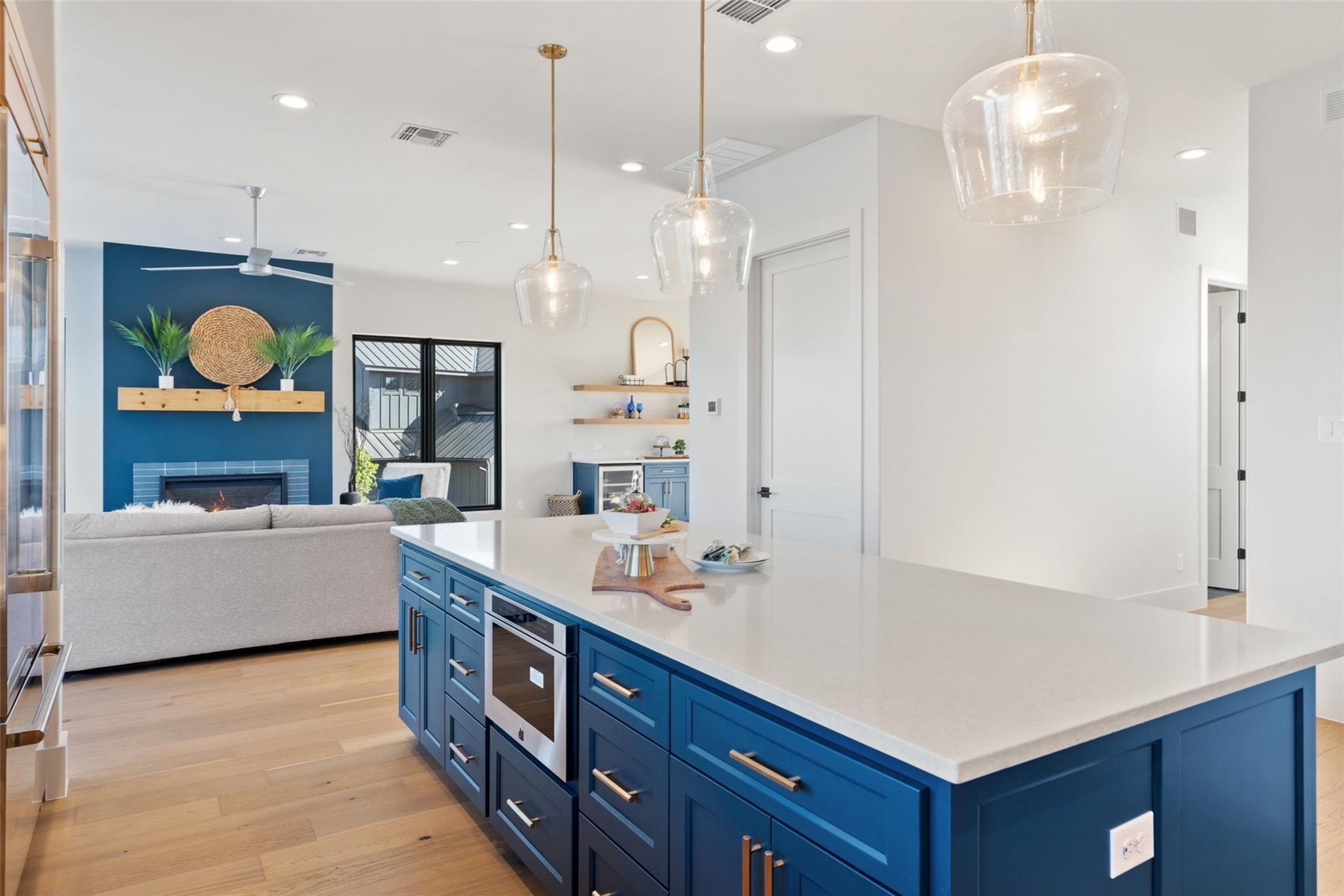 175 Pointview Dr, Granite Shoals, TX 78654