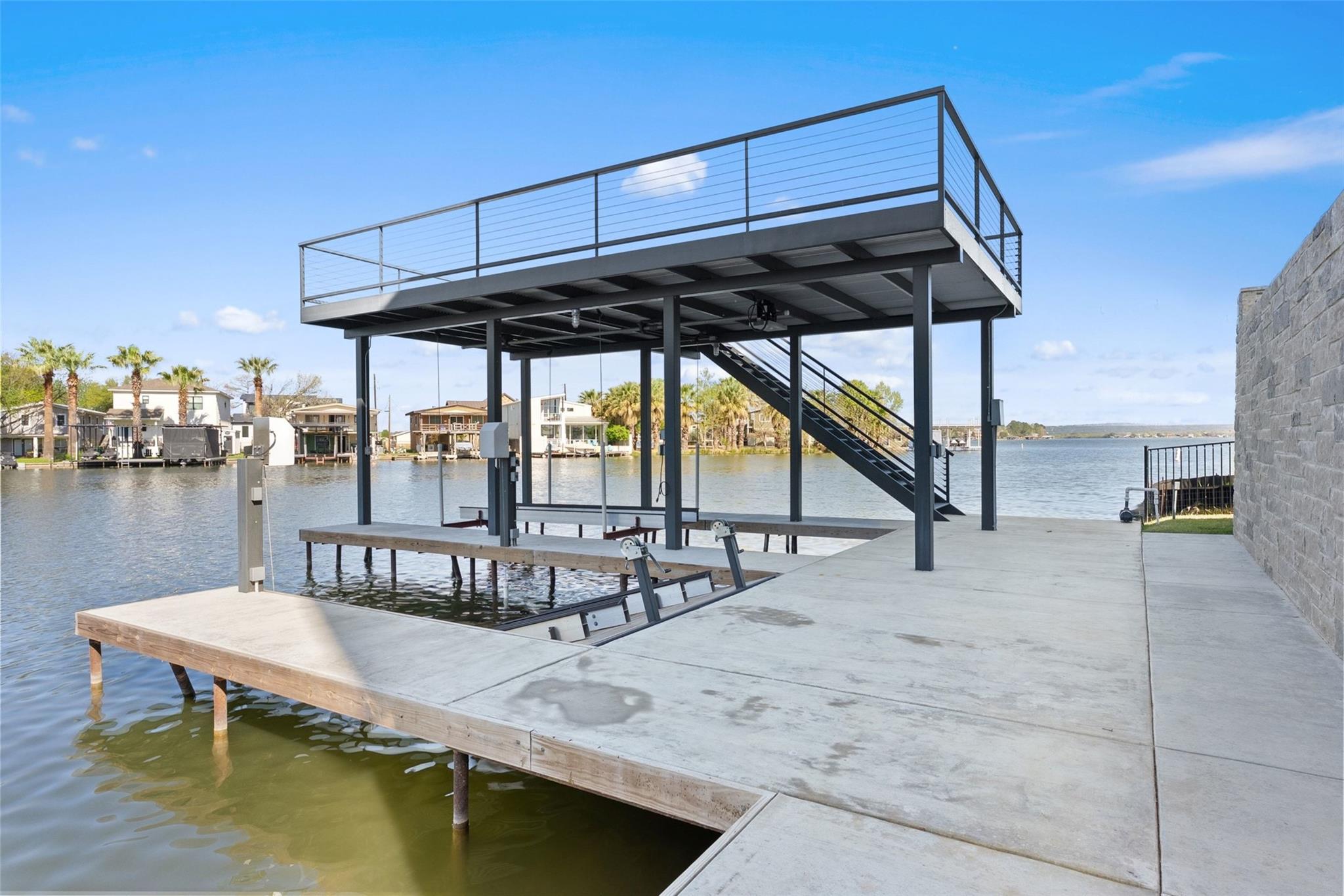 175 Pointview Dr, Granite Shoals, TX 78654