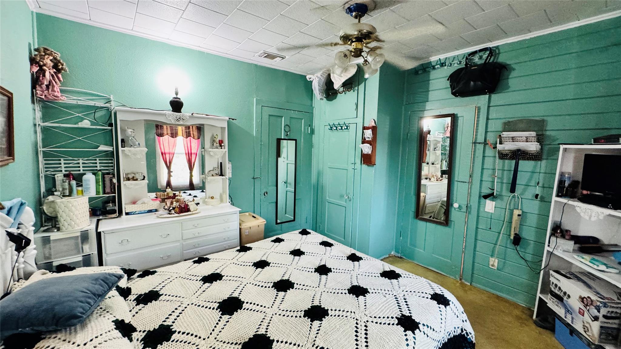 1604 S PINE St, Georgetown, TX 78626