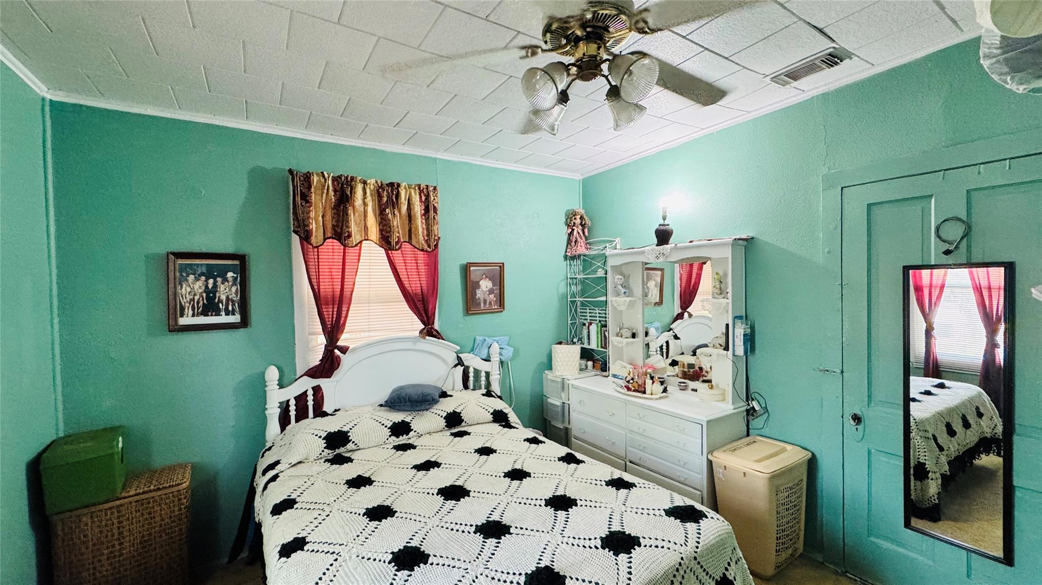 1604 S PINE St, Georgetown, TX 78626