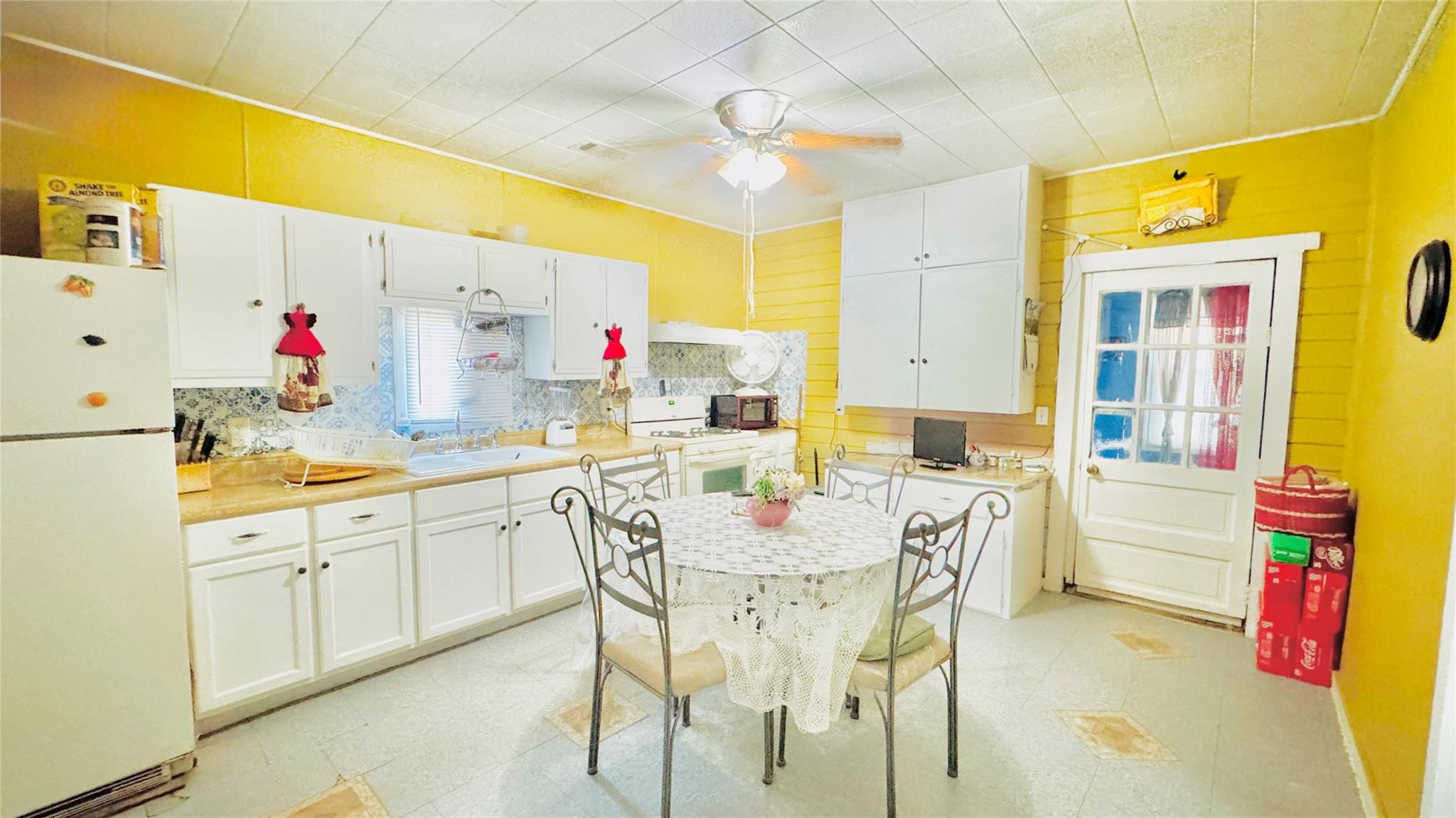 1604 S PINE St, Georgetown, TX 78626