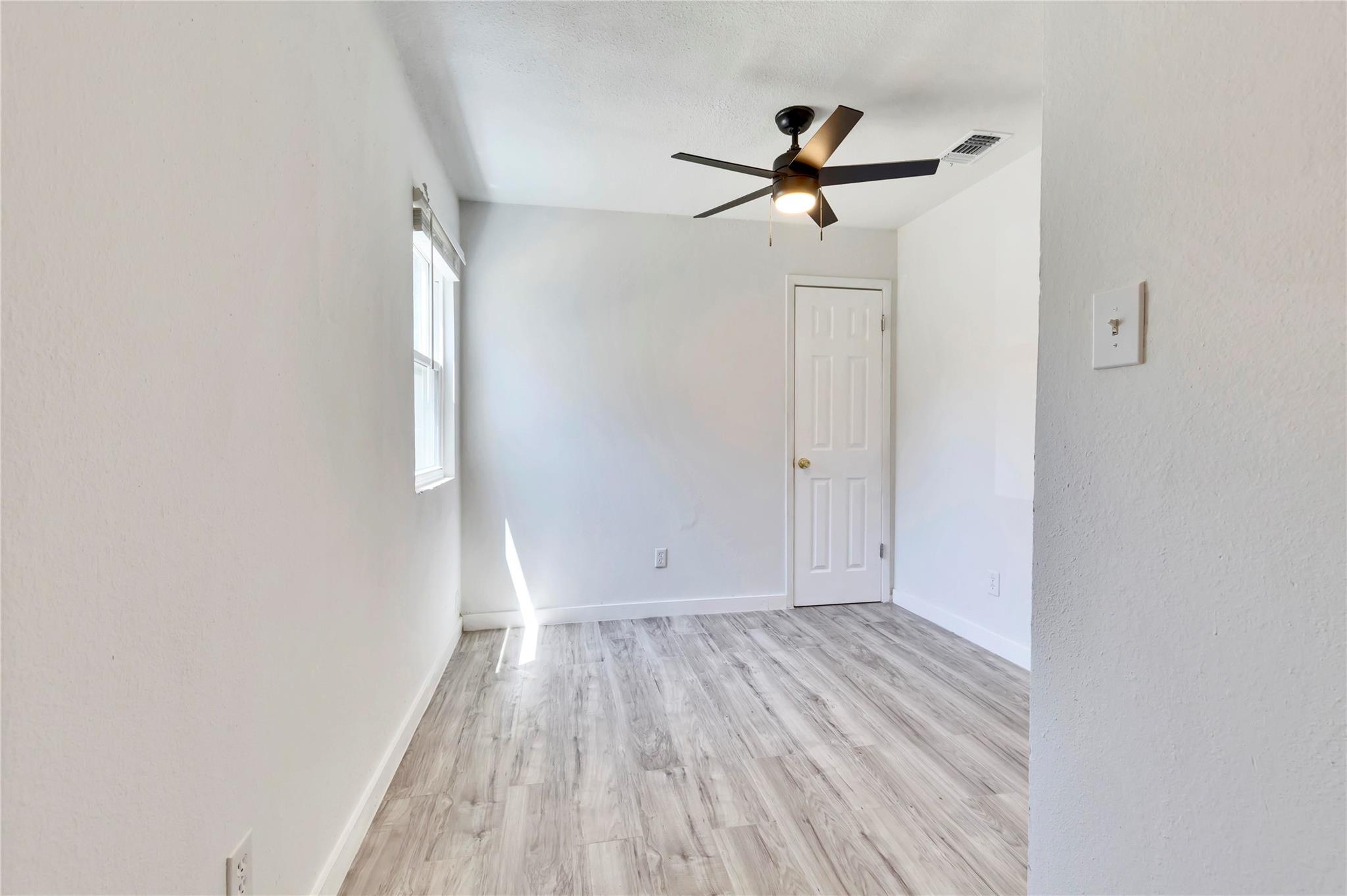 3462 Willowrun Dr # B, Austin, TX 78704