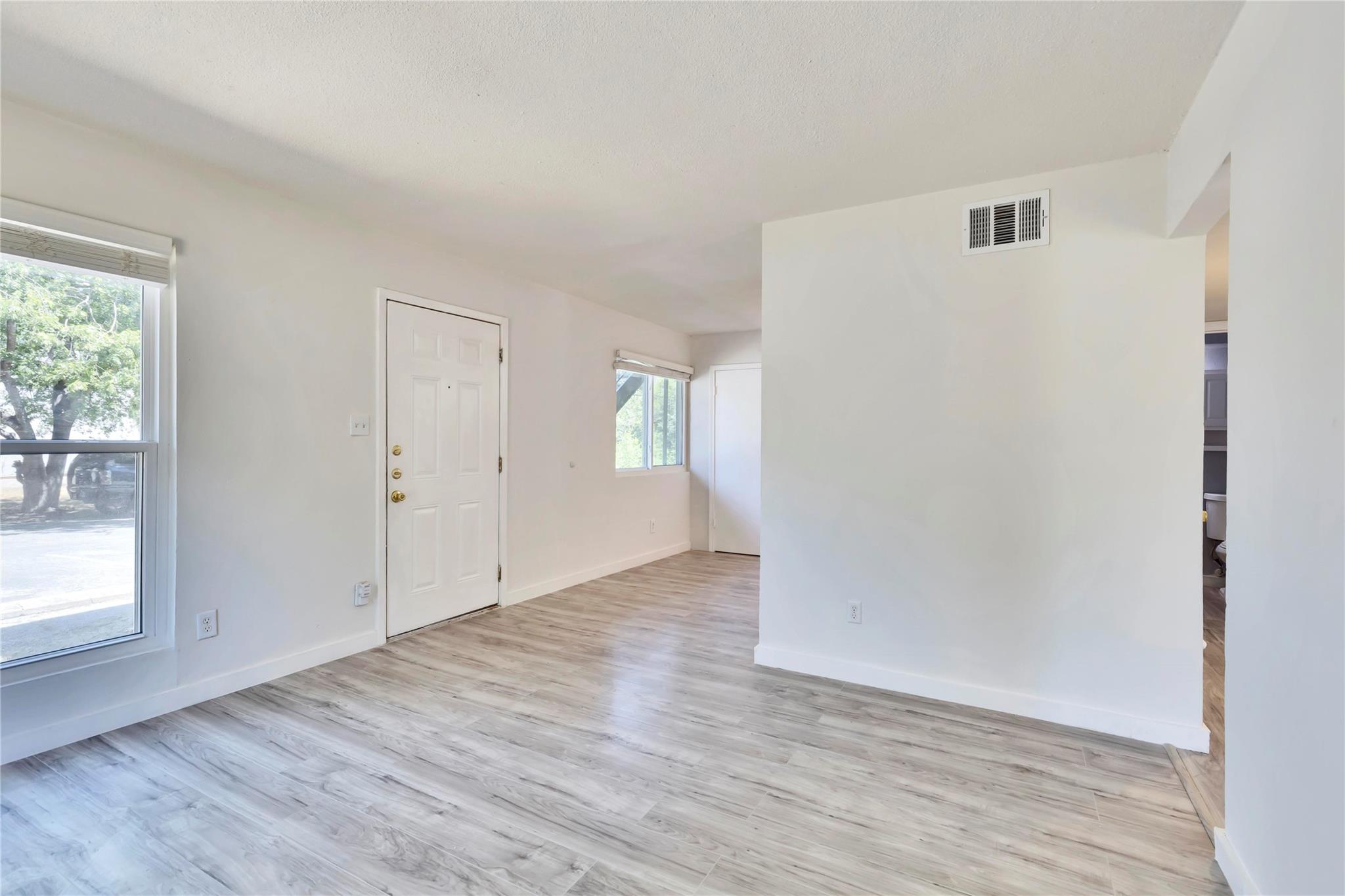 3462 Willowrun Dr # B, Austin, TX 78704