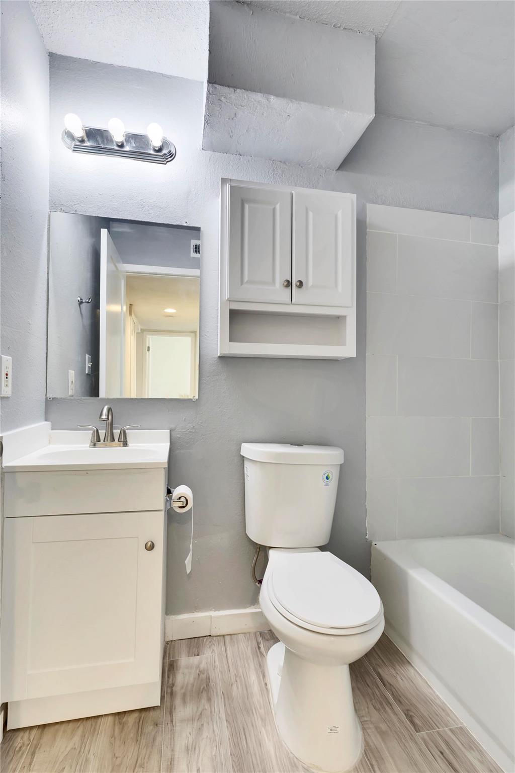 3462 Willowrun Dr # B, Austin, TX 78704