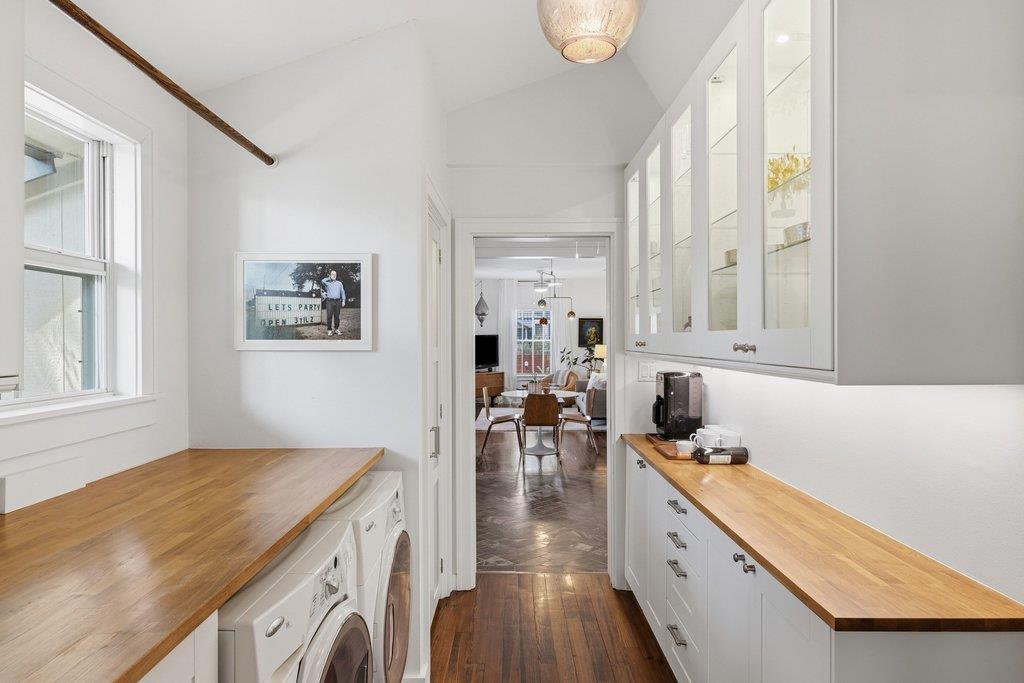 2411 E 10th St, Austin, TX 78702