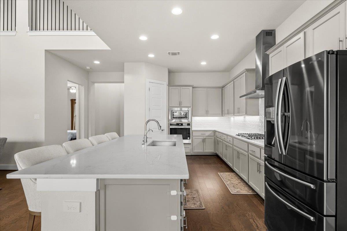 200 Great Lawn Bnd, Liberty Hill, TX 78642