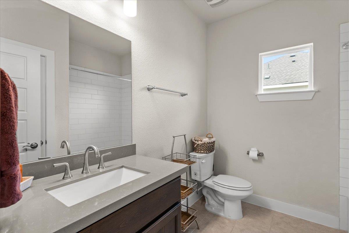 200 Great Lawn Bnd, Liberty Hill, TX 78642