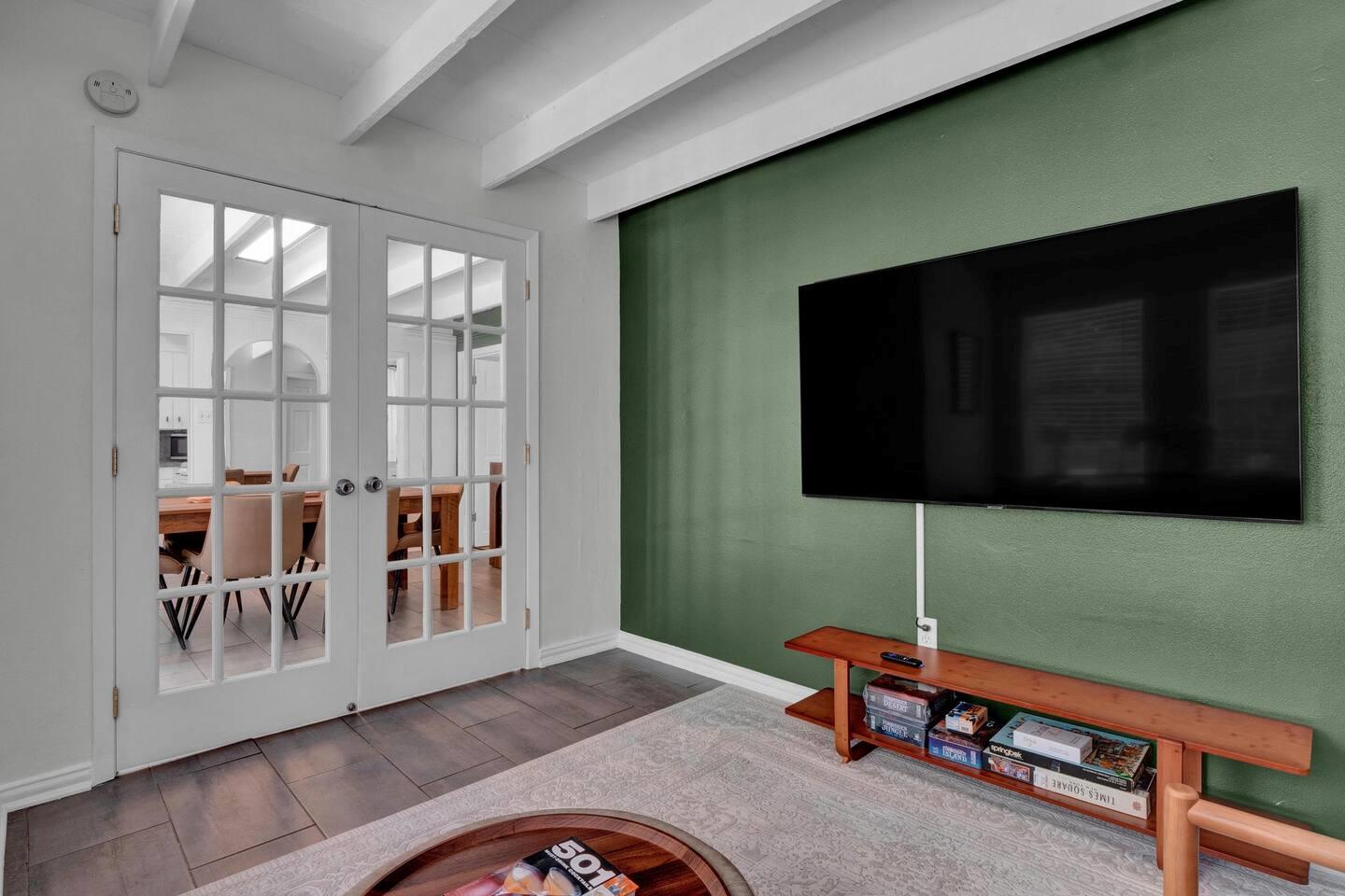 211 Lessin Ln # B, Austin, TX 78704