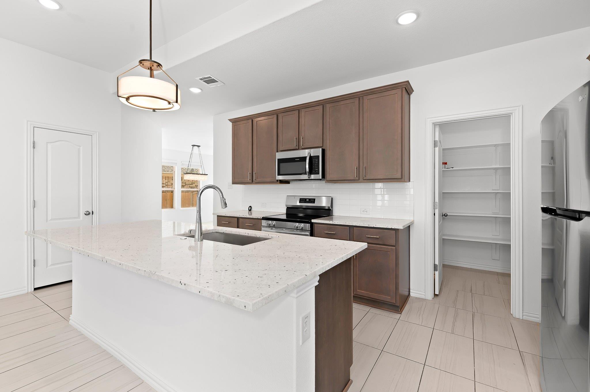 1128 Ridge Runner Dr, Georgetown, TX 78628