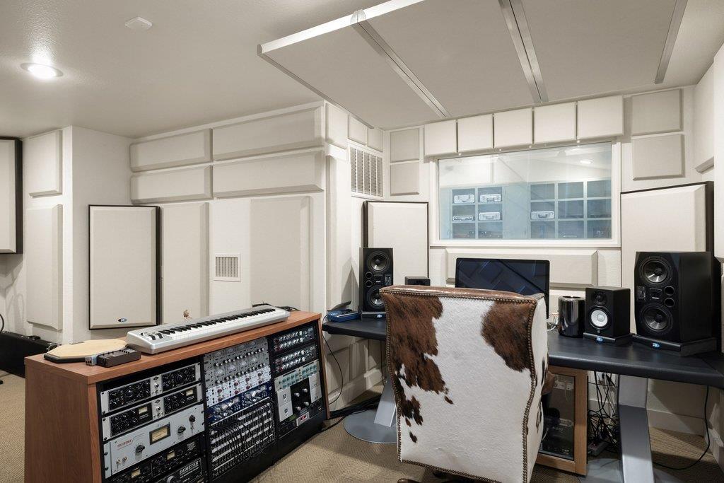 4707 Peace Pipe Path, Austin, TX 78746