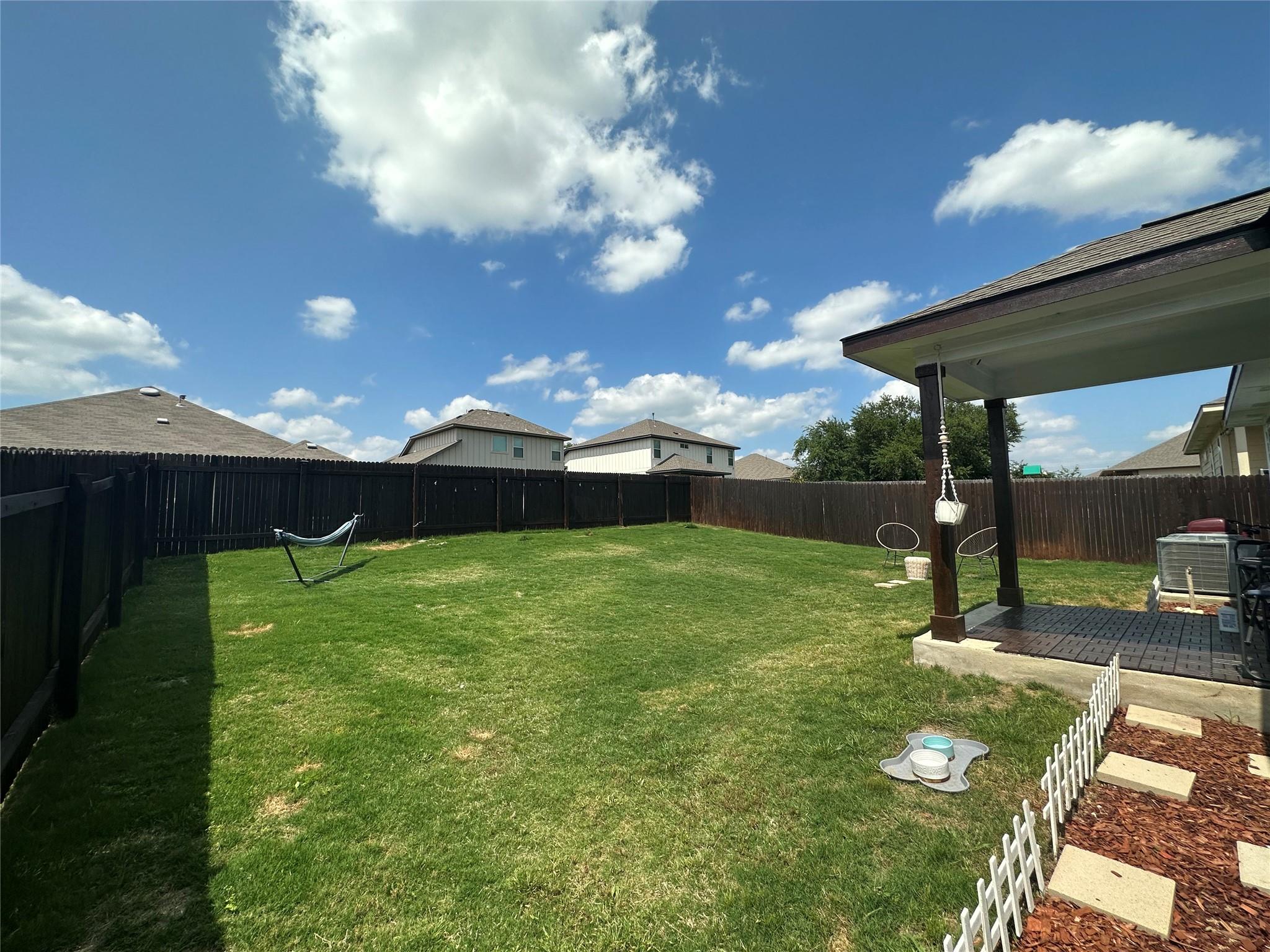 409 Lewisville Ln, Leander, TX 78641