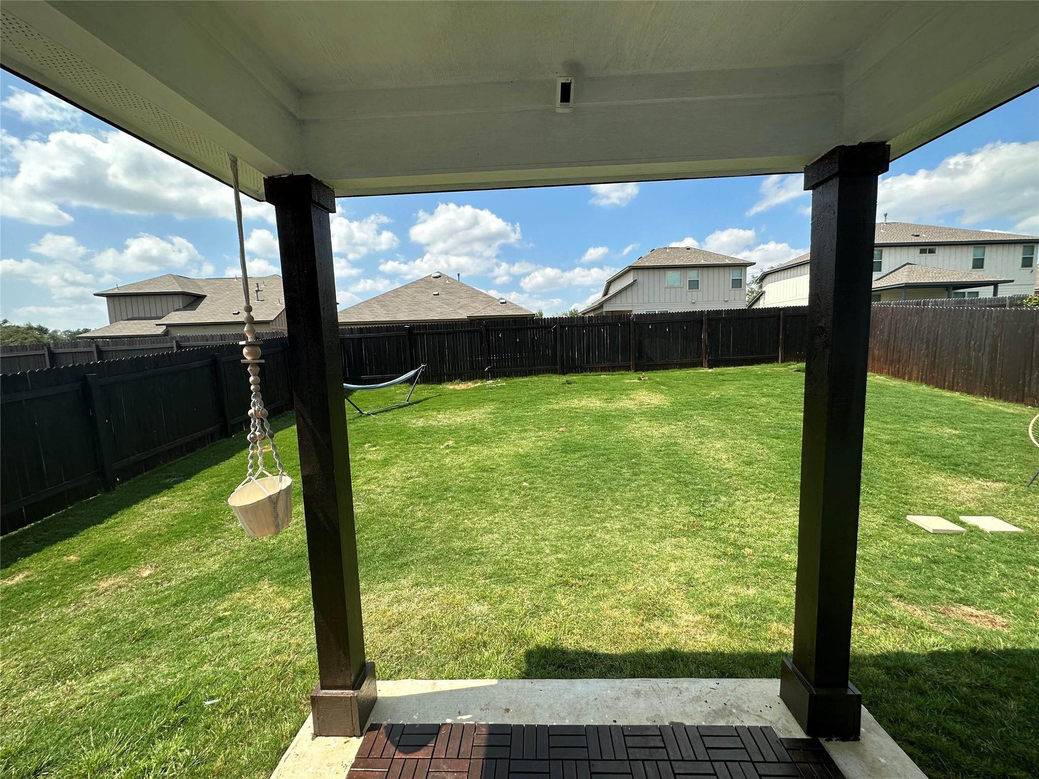 409 Lewisville Ln, Leander, TX 78641