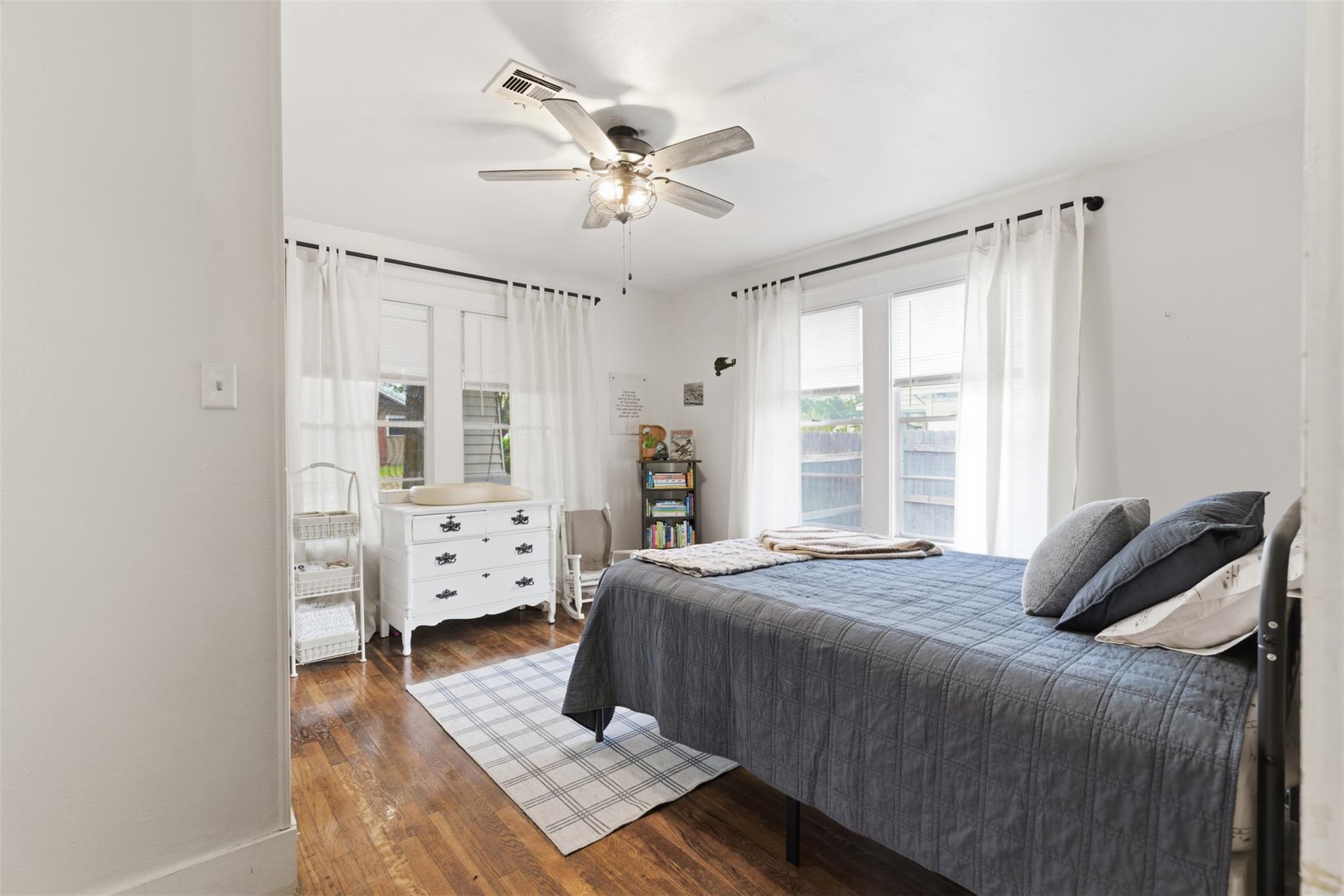 407 Westward St, Rockdale, TX 76567