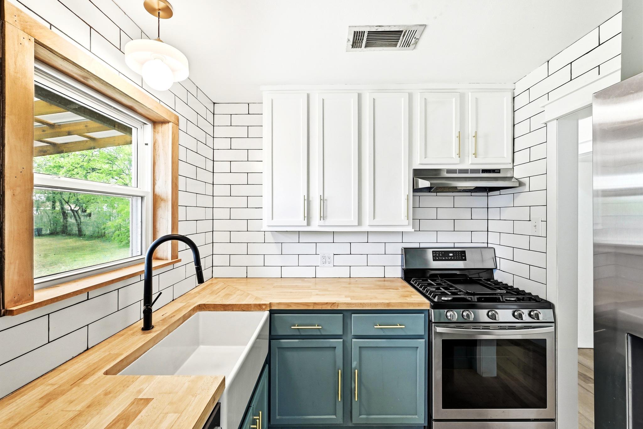 1204 Carrizo Ter, Austin, TX 78758