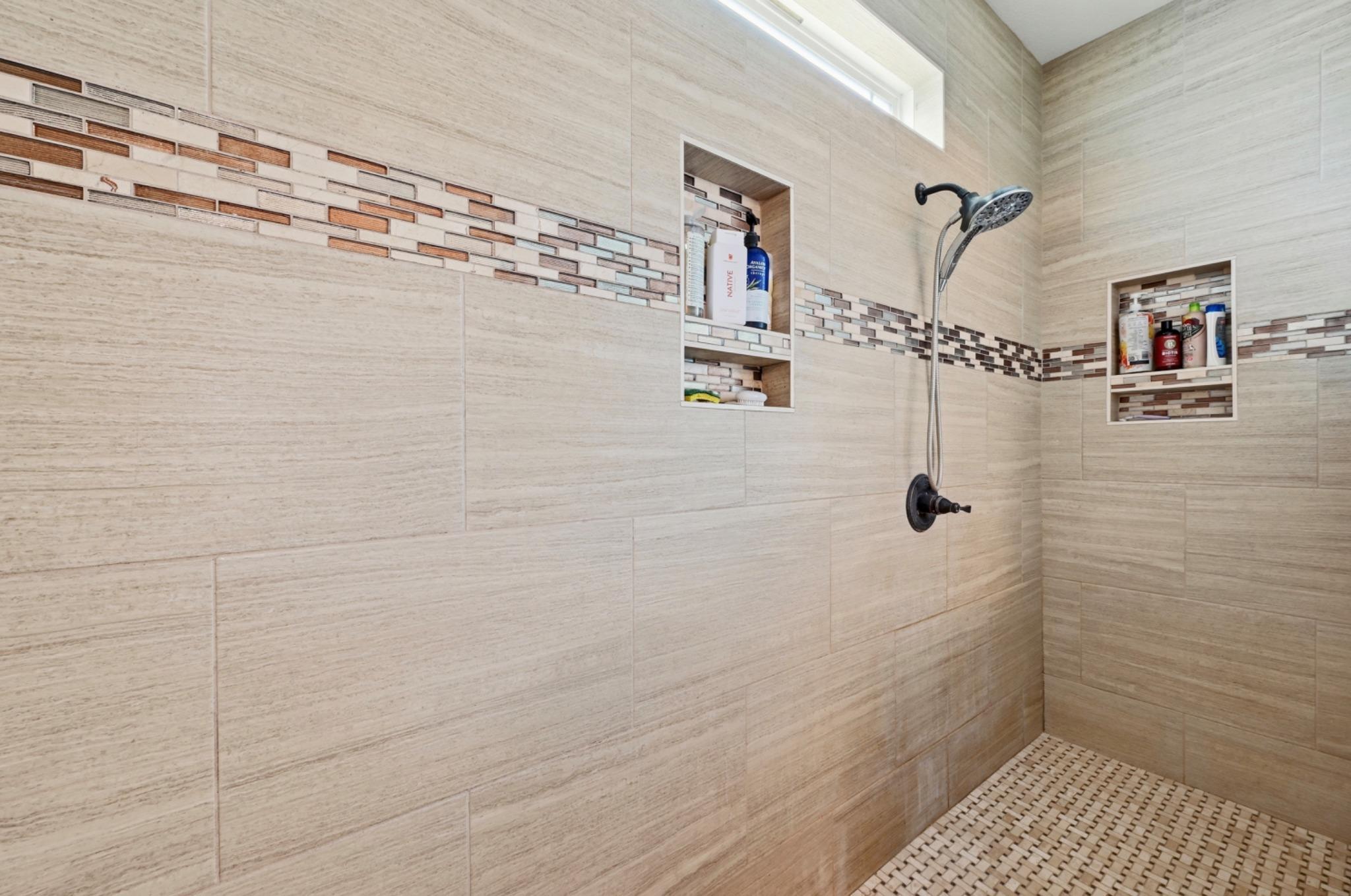 202 Cedar Hills Dr, Elgin, TX 78621