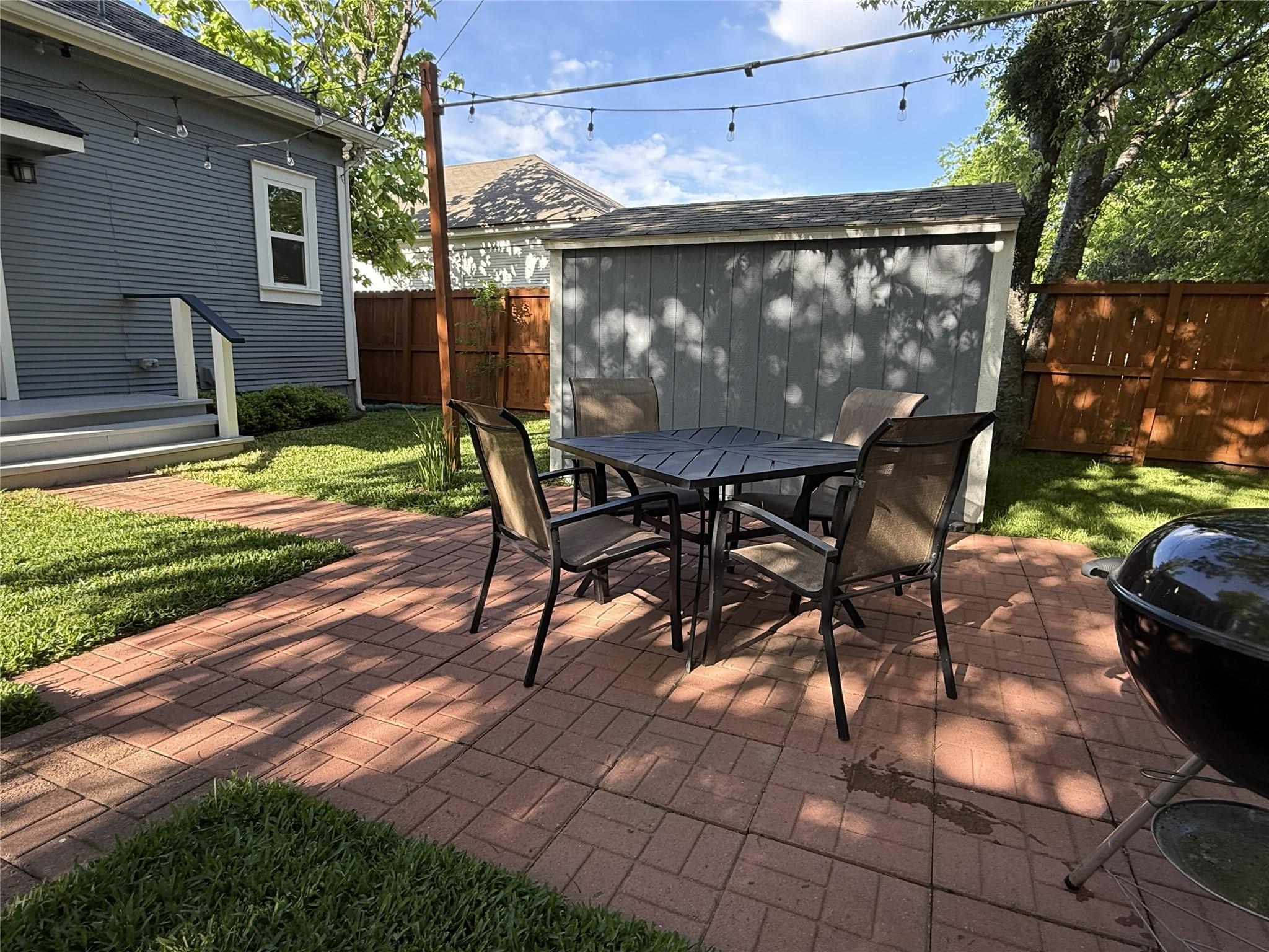 314 and 312 W 3rd St, Taylor, TX 76574