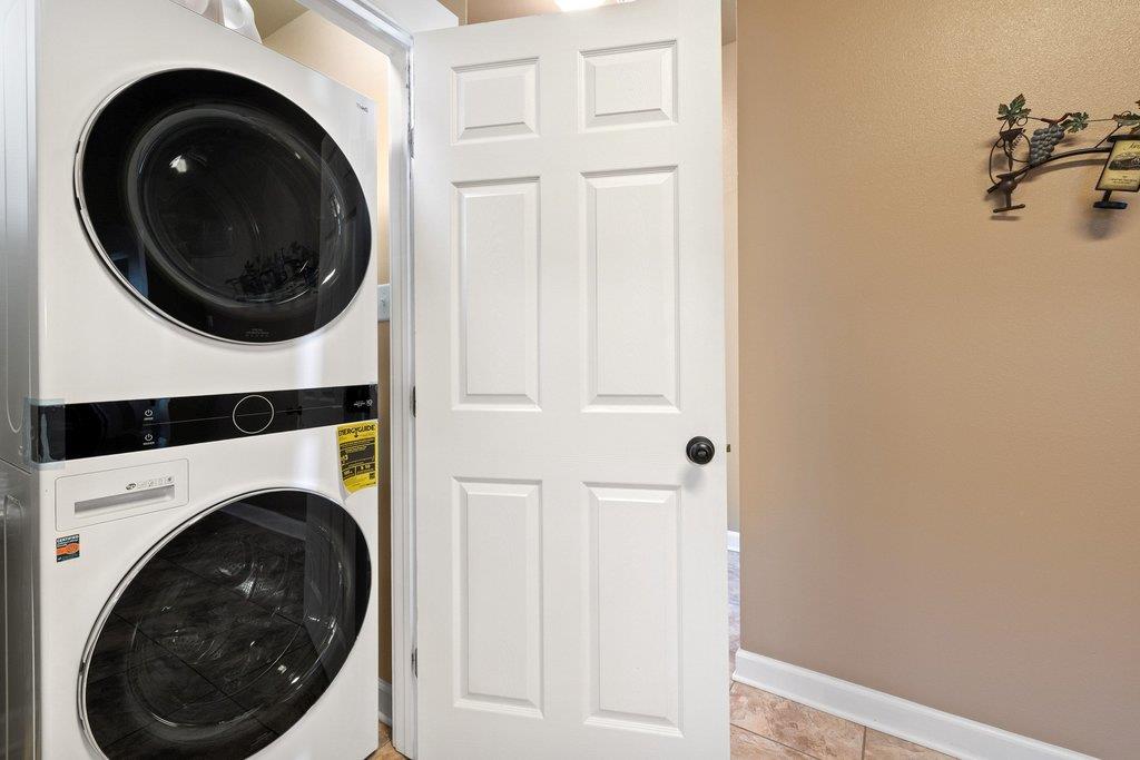 314 and 312 W 3rd St, Taylor, TX 76574