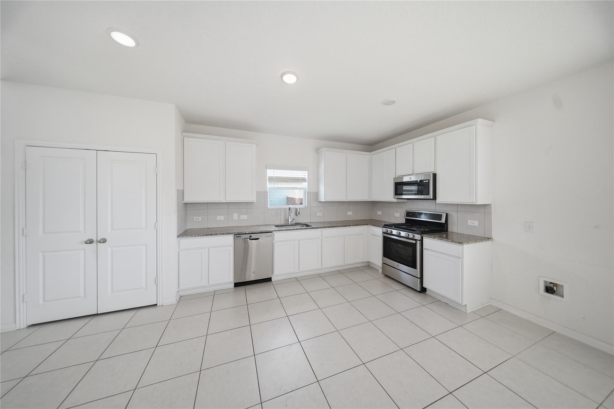 513 Warlander Way, Georgetown, TX 78626