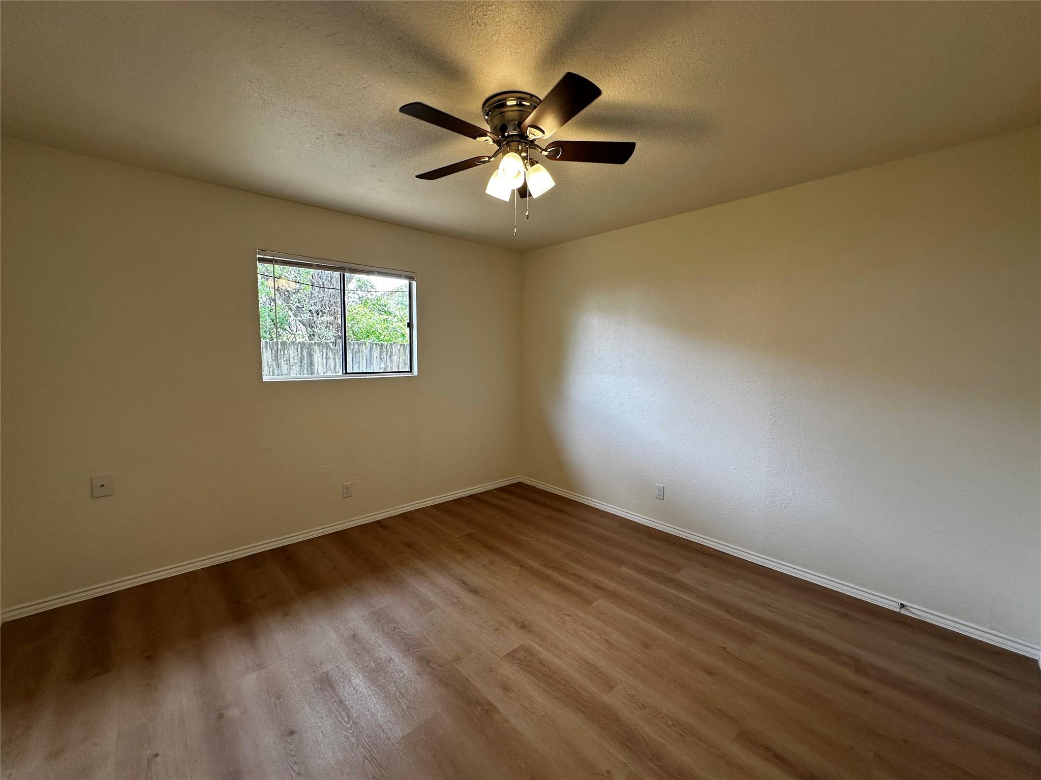 8809 Cainwood Ln, Austin, TX 78729