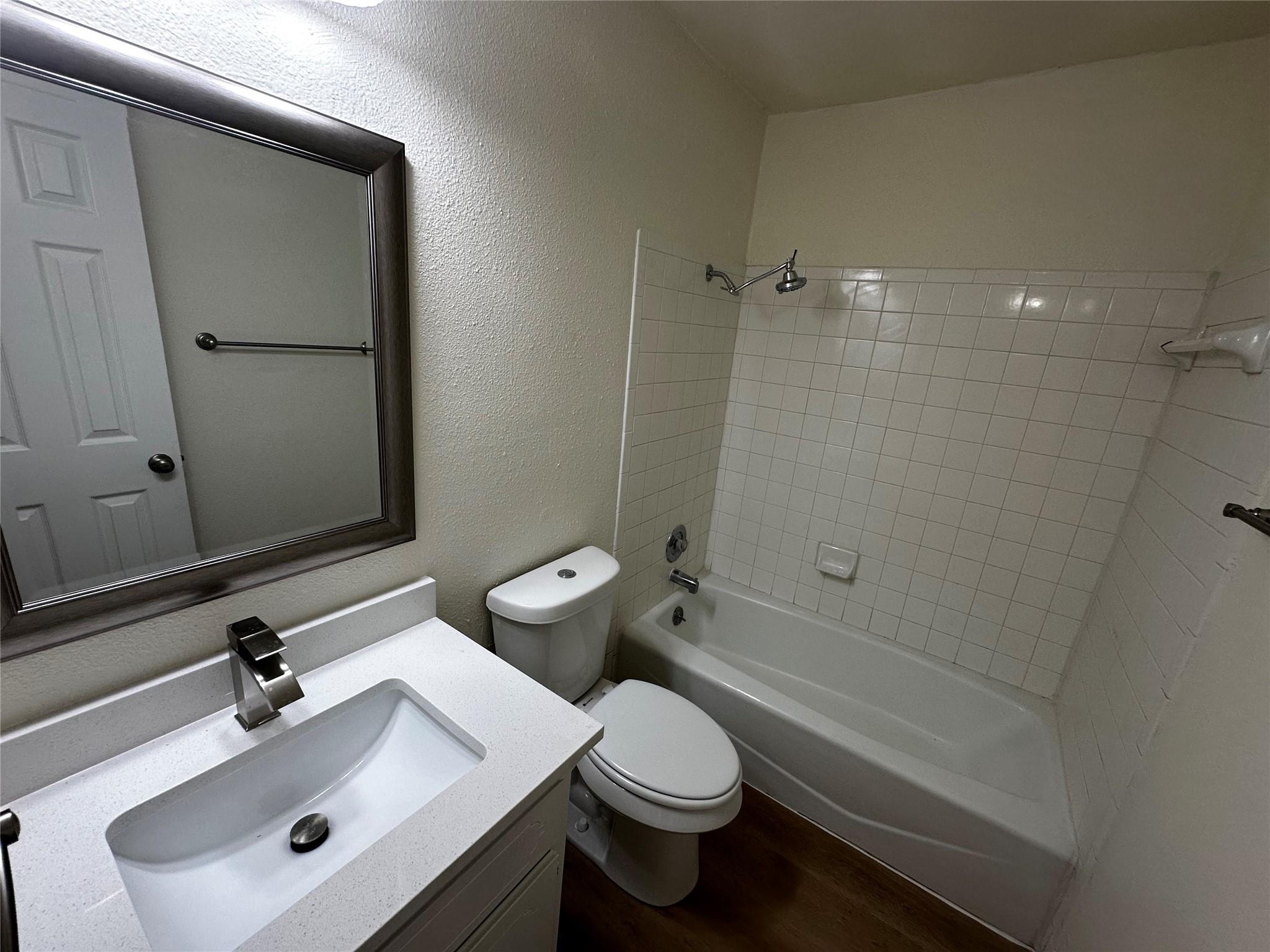 8809 Cainwood Ln, Austin, TX 78729