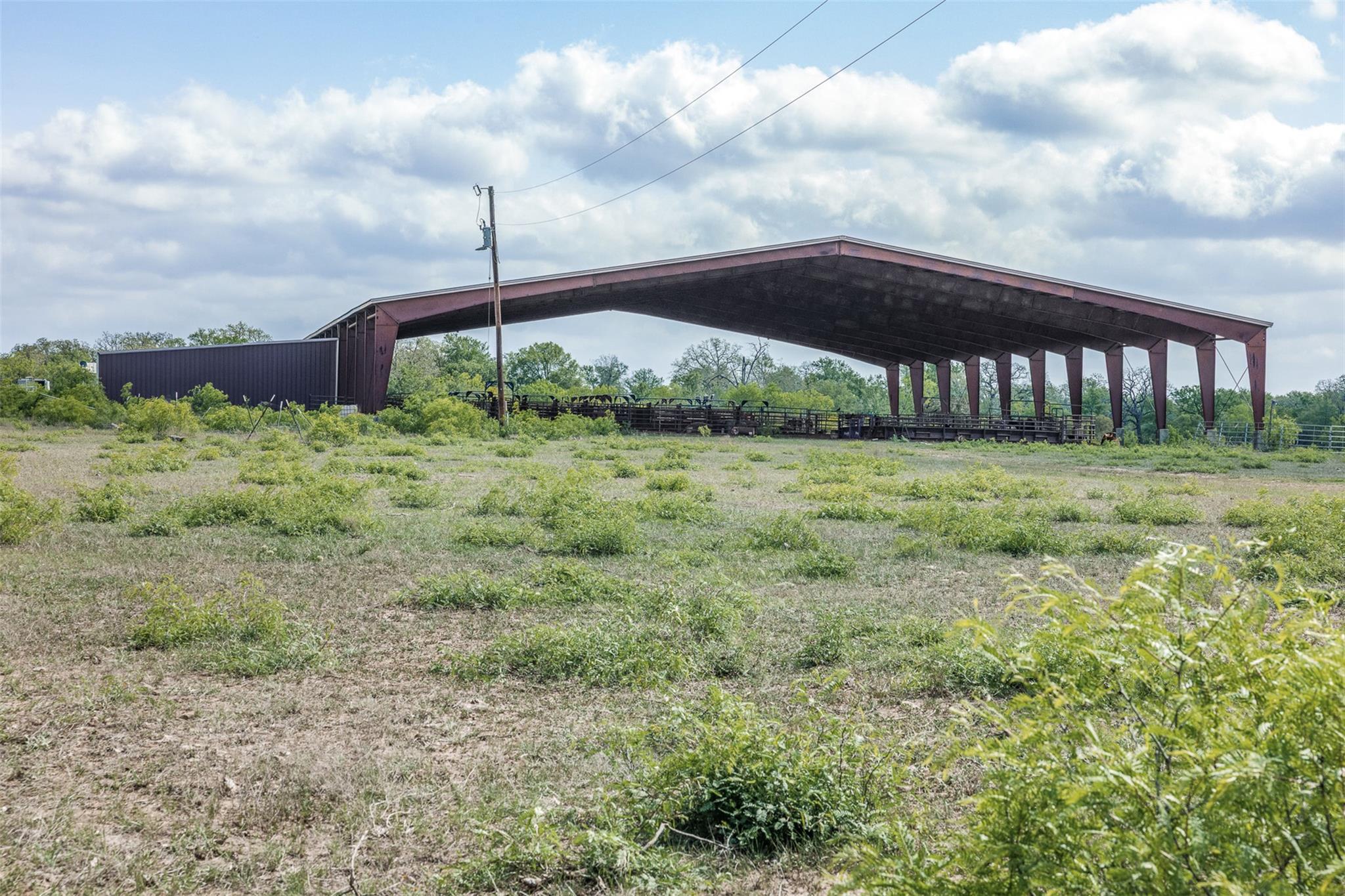 8519 State Park Rd, Lockhart, TX 78644