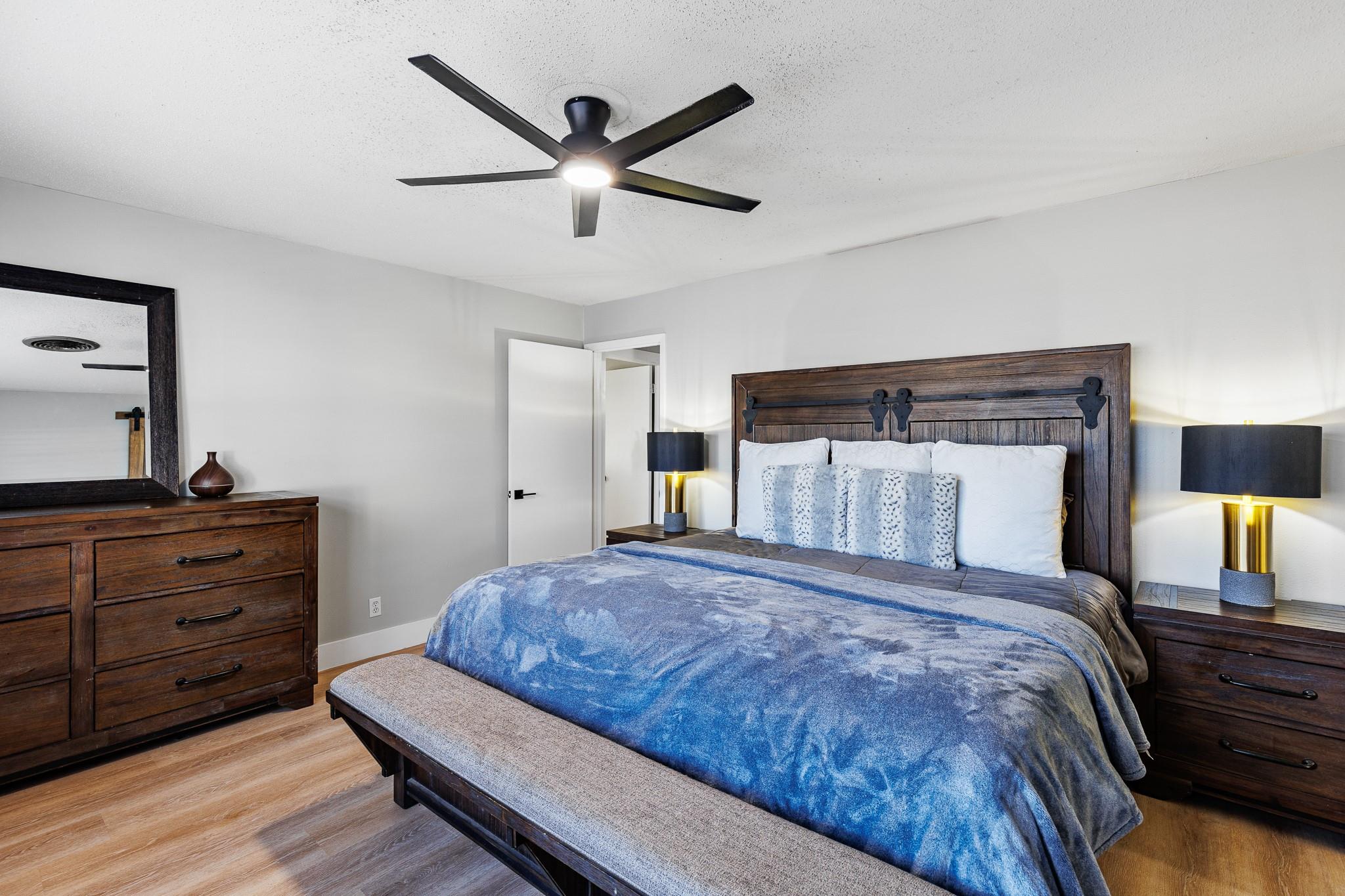 139 E Cottonwood Dr, Granite Shoals, TX 78654