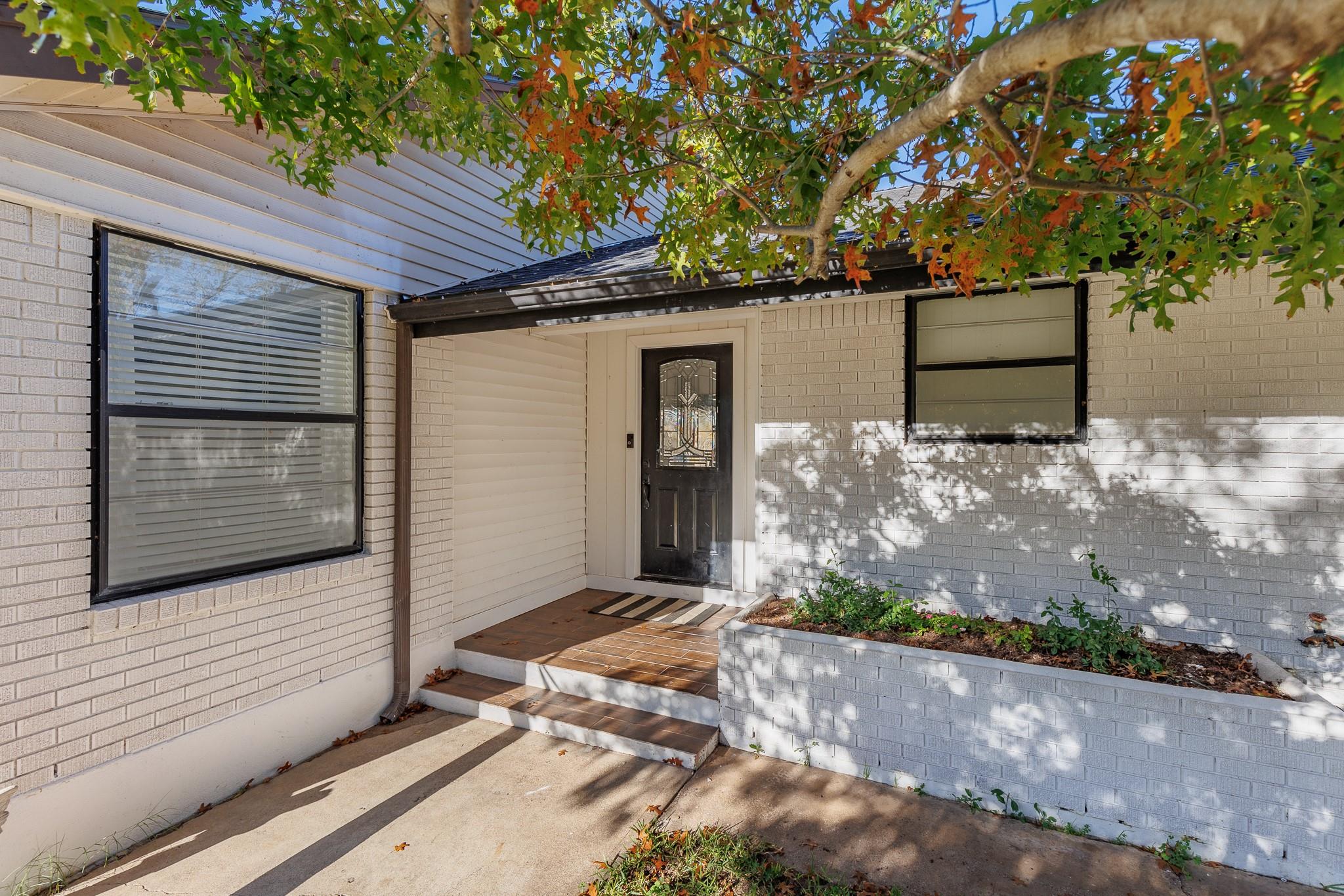 139 E Cottonwood Dr, Granite Shoals, TX 78654