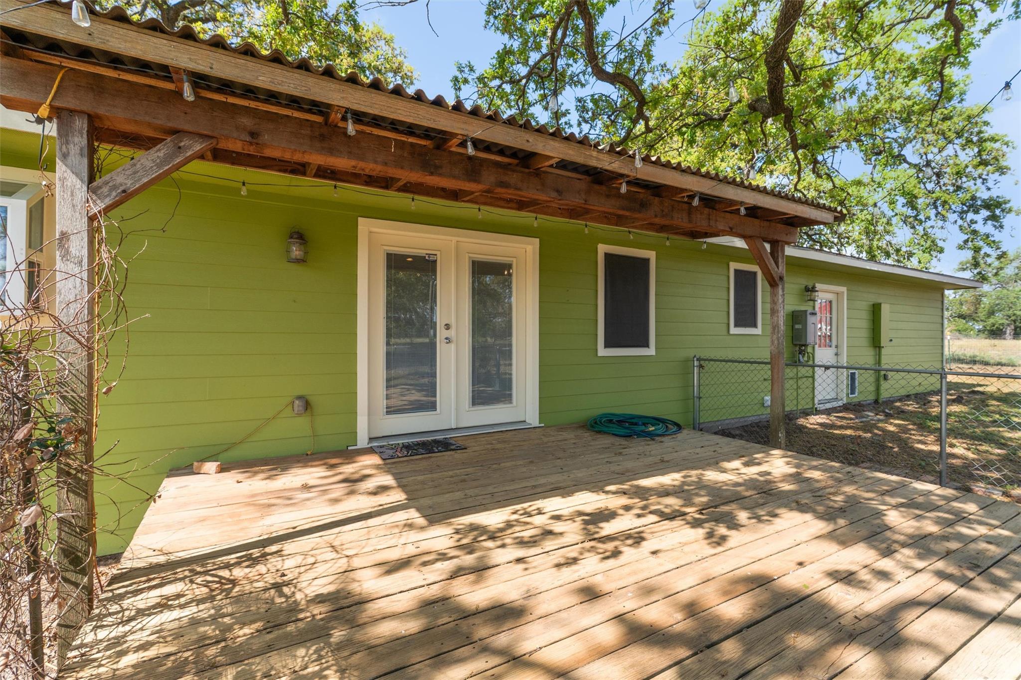 552 County Road 306, Rockdale, TX 76567