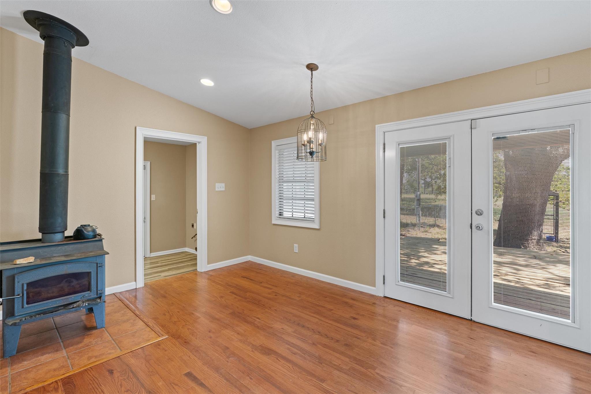 552 County Road 306, Rockdale, TX 76567