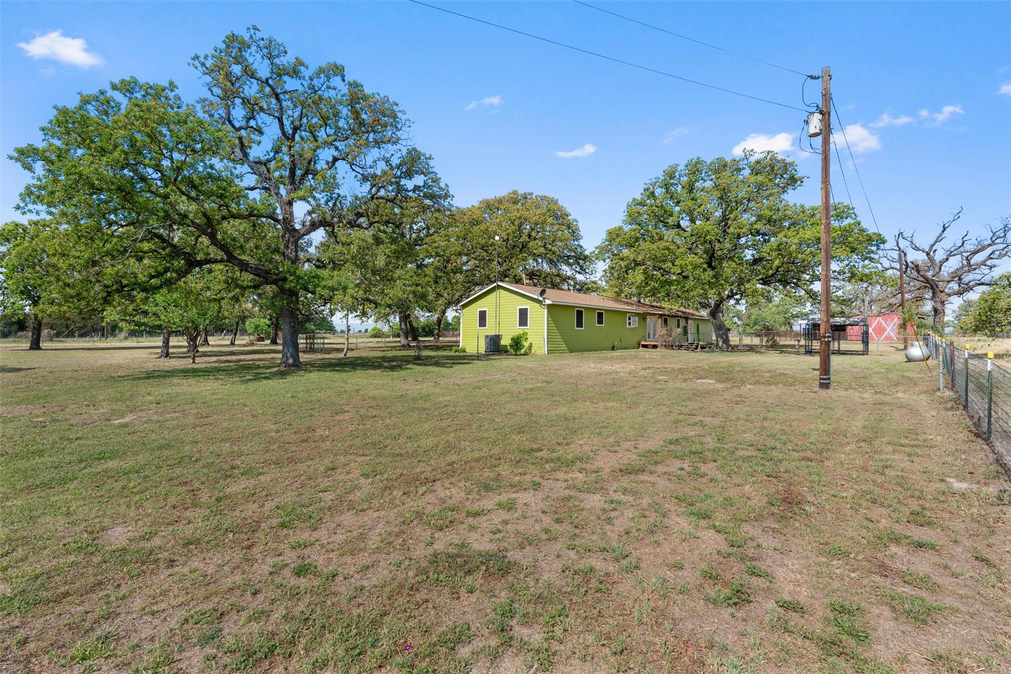 552 County Road 306, Rockdale, TX 76567