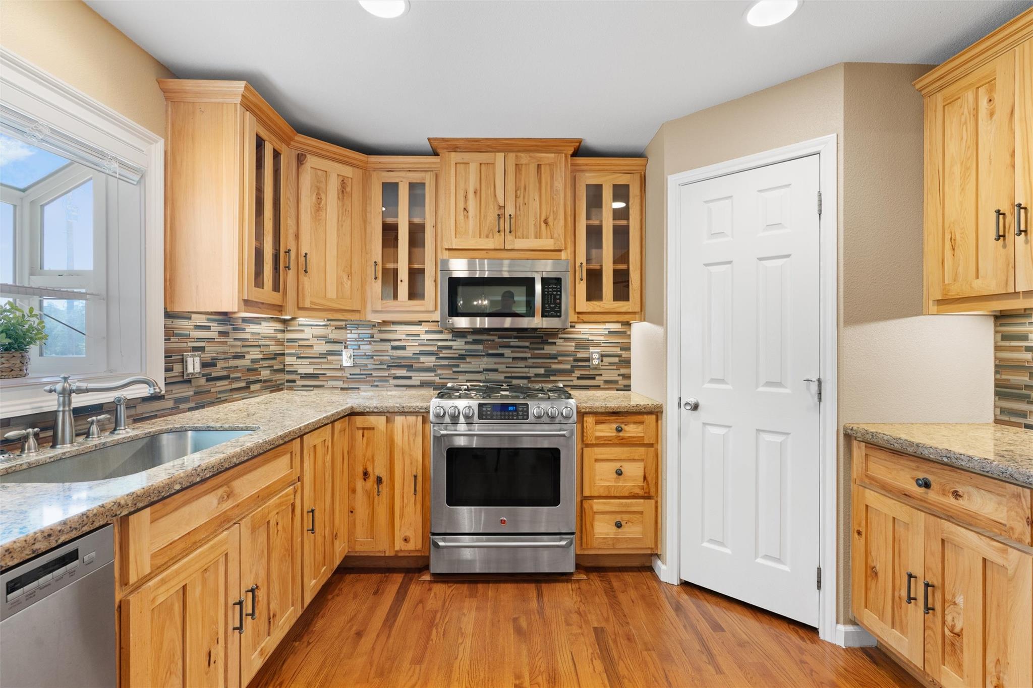 552 County Road 306, Rockdale, TX 76567