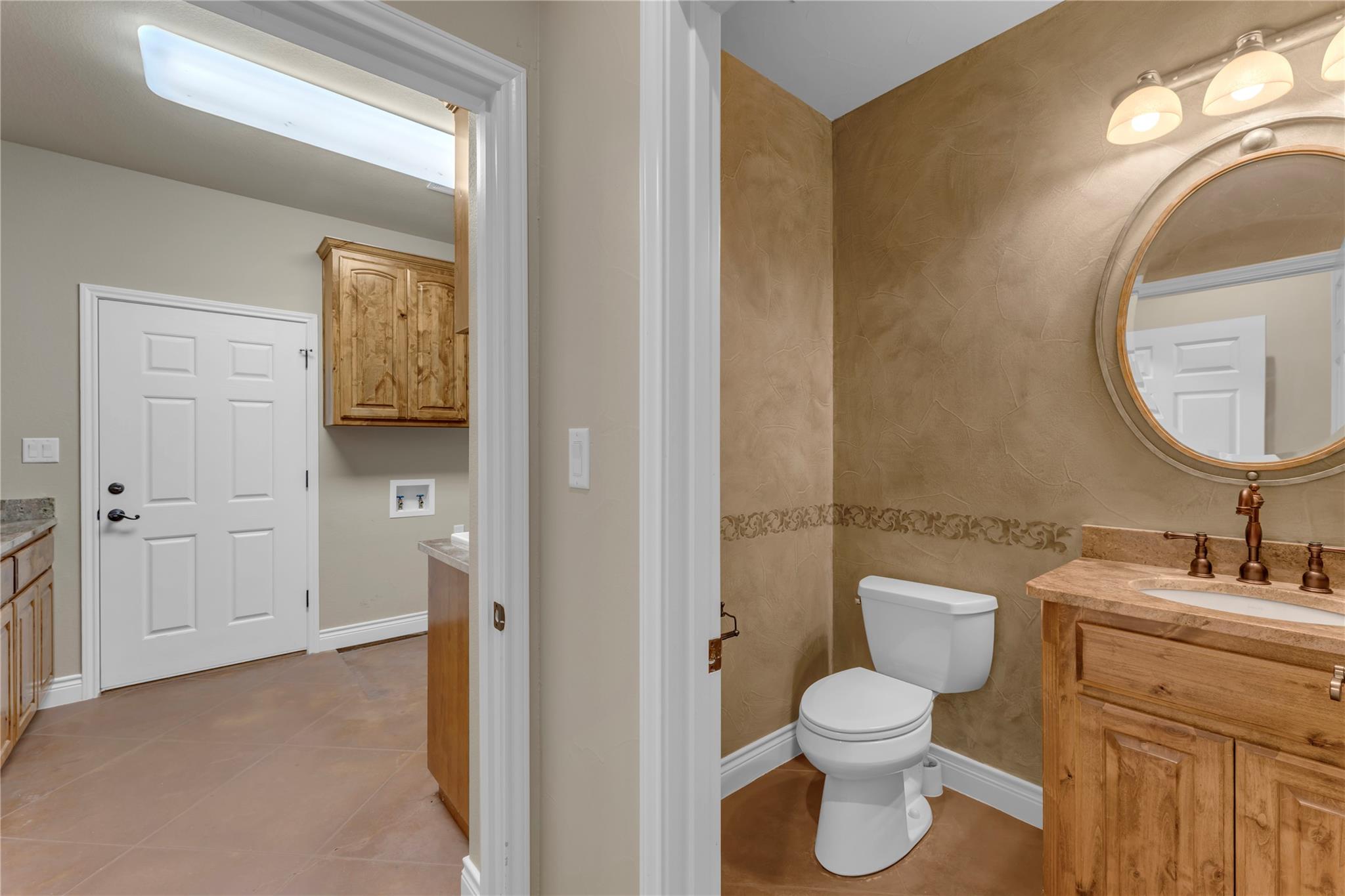 301 CR 253, Bertram, TX 78605