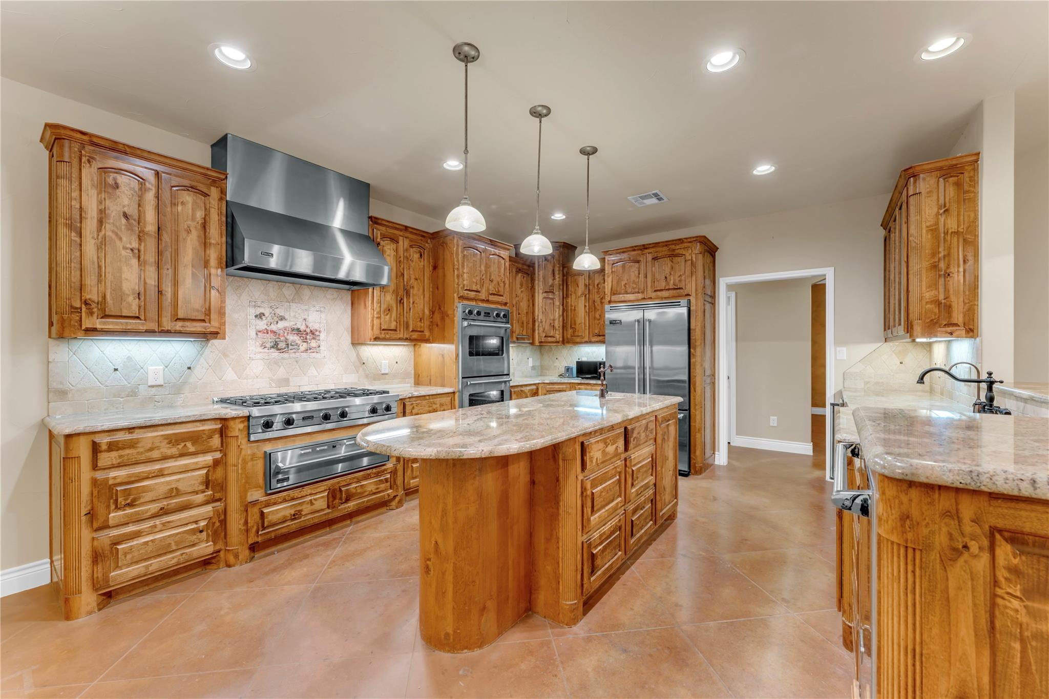 301 CR 253, Bertram, TX 78605